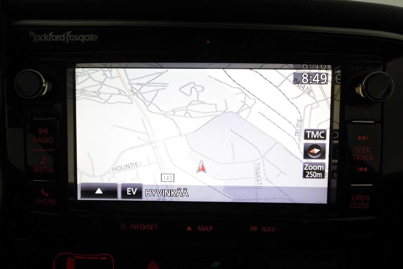 Mitsubishi Outlander PHEV 2017 PHEV Instyle Navi **Adapt.Vakkari / Koukku / Lasikattoluukku / 360° / Nahkaverhoilu / Kaistavahti** - Kahdet Renkaat
