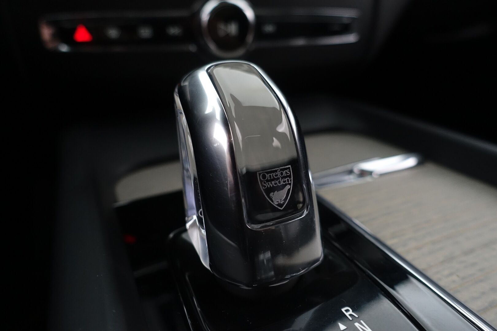 Volvo XC60 2019 T8 AWD Inscription - | Bowers&Wilkins | Webasto | HUD | ACC | Panorama | Ilmastoidut ja hierovat nahat | Sähköpenkit muistilla | Ilma-alusta & Four-C | P.kamera & tutkat | Koukku | Apple & Android | 2xrenkaat & vanteet |