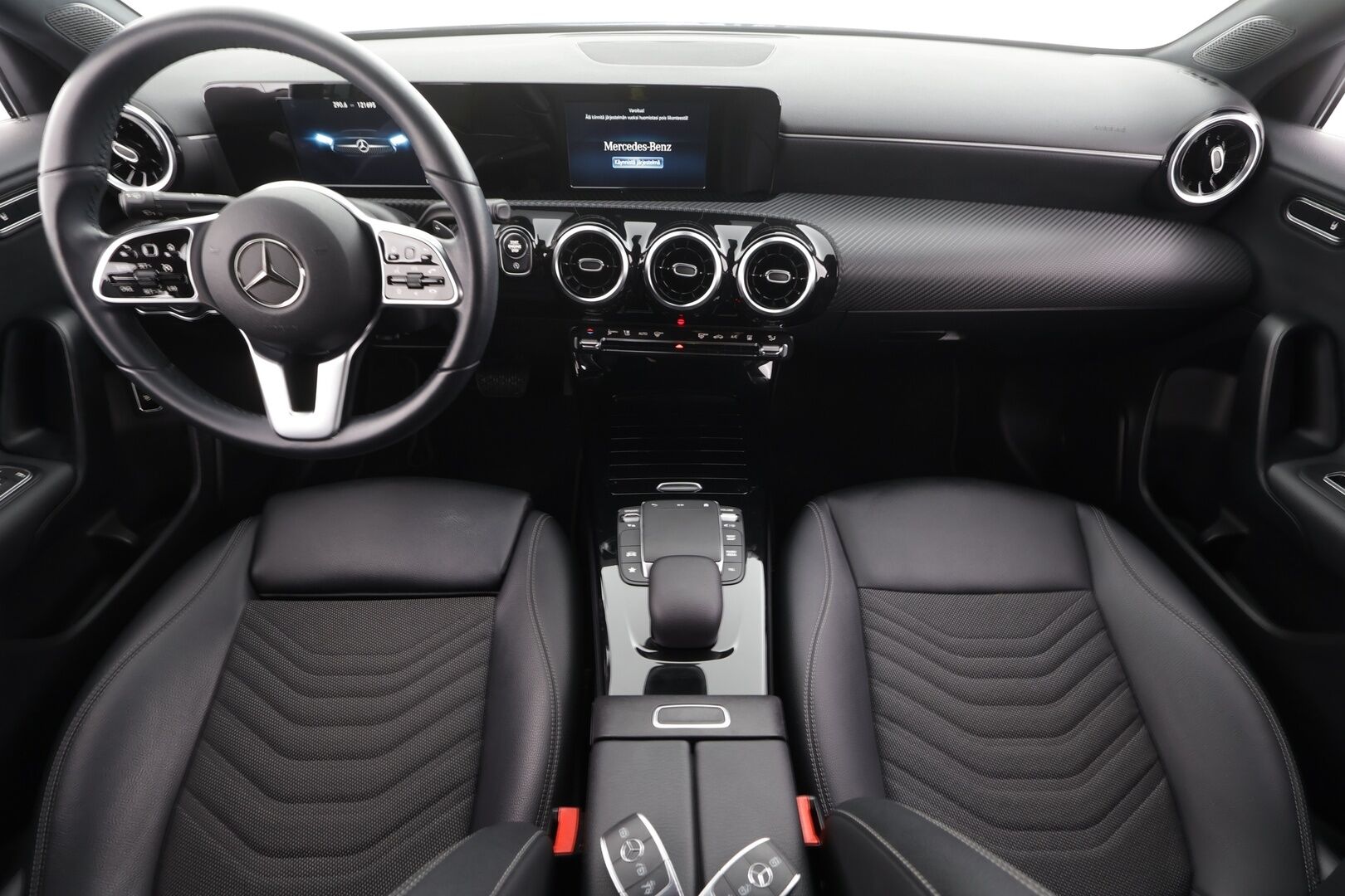 Mercedes-Benz A 2022 200 d 4MATIC A sedan Business Style * Webasto / Koukku / Vakkari / P.kamera / LED / Puolinahat * - 1.Om Suomi-auto / Kahdet renkaat aluvanteilla / Merkkihuollettu - HULLUT BLACKWEEK JATKOT - KORKOTARJOUS 2,49%