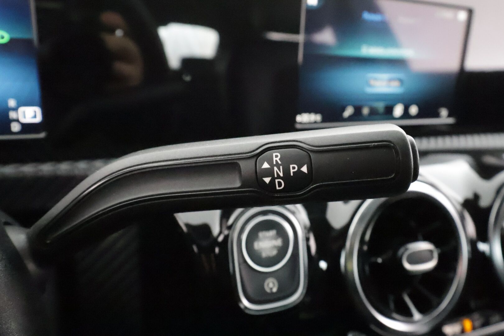 Mercedes-Benz A 2022 200 d 4MATIC A sedan Business Style * Webasto / Koukku / Vakkari / P.kamera / LED / Puolinahat * - 1.Om Suomi-auto / Kahdet renkaat aluvanteilla / Merkkihuollettu - HULLUT BLACKWEEK JATKOT - KORKOTARJOUS 2,49%