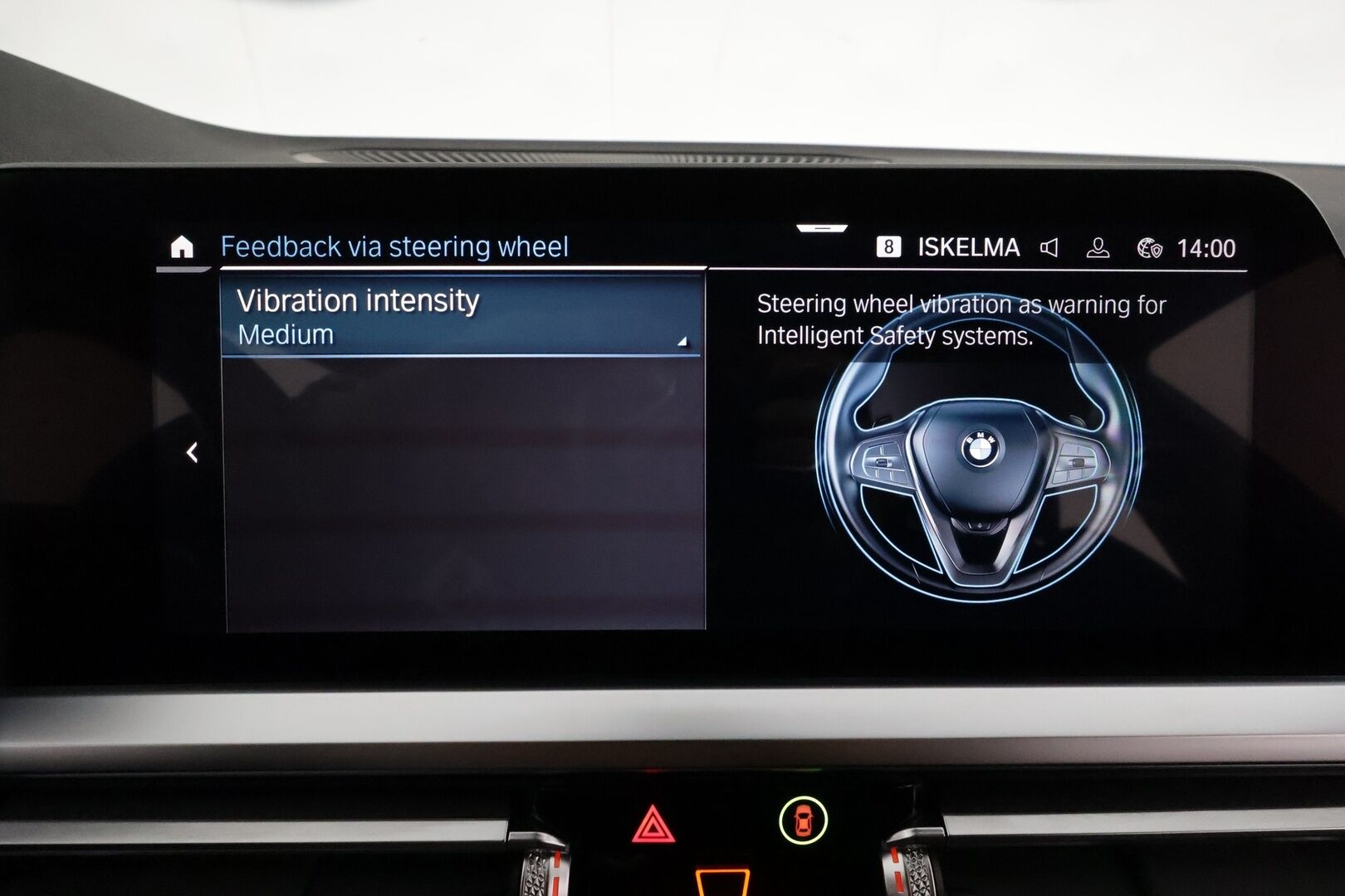 BMW 320 2022 G21 Touring 320e xDrive A Charged Edition M Sport *Vakkari / P.kamera / Hifi / Kaarreajovalot / Comfort Access* - Suomi-auto / Kahdet renkaat aluvanteilla / Näyttävä yksilö - Osta nyt, maksa vasta ensi vuonna