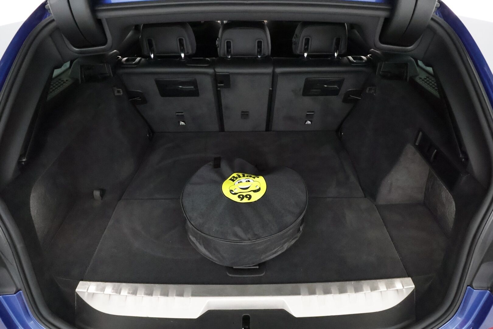 BMW 320 2022 G21 Touring 320e xDrive A Charged Edition M Sport *Vakkari / P.kamera / Hifi / Kaarreajovalot / Comfort Access* - Suomi-auto / Kahdet renkaat aluvanteilla / Näyttävä yksilö - Osta nyt, maksa vasta ensi vuonna