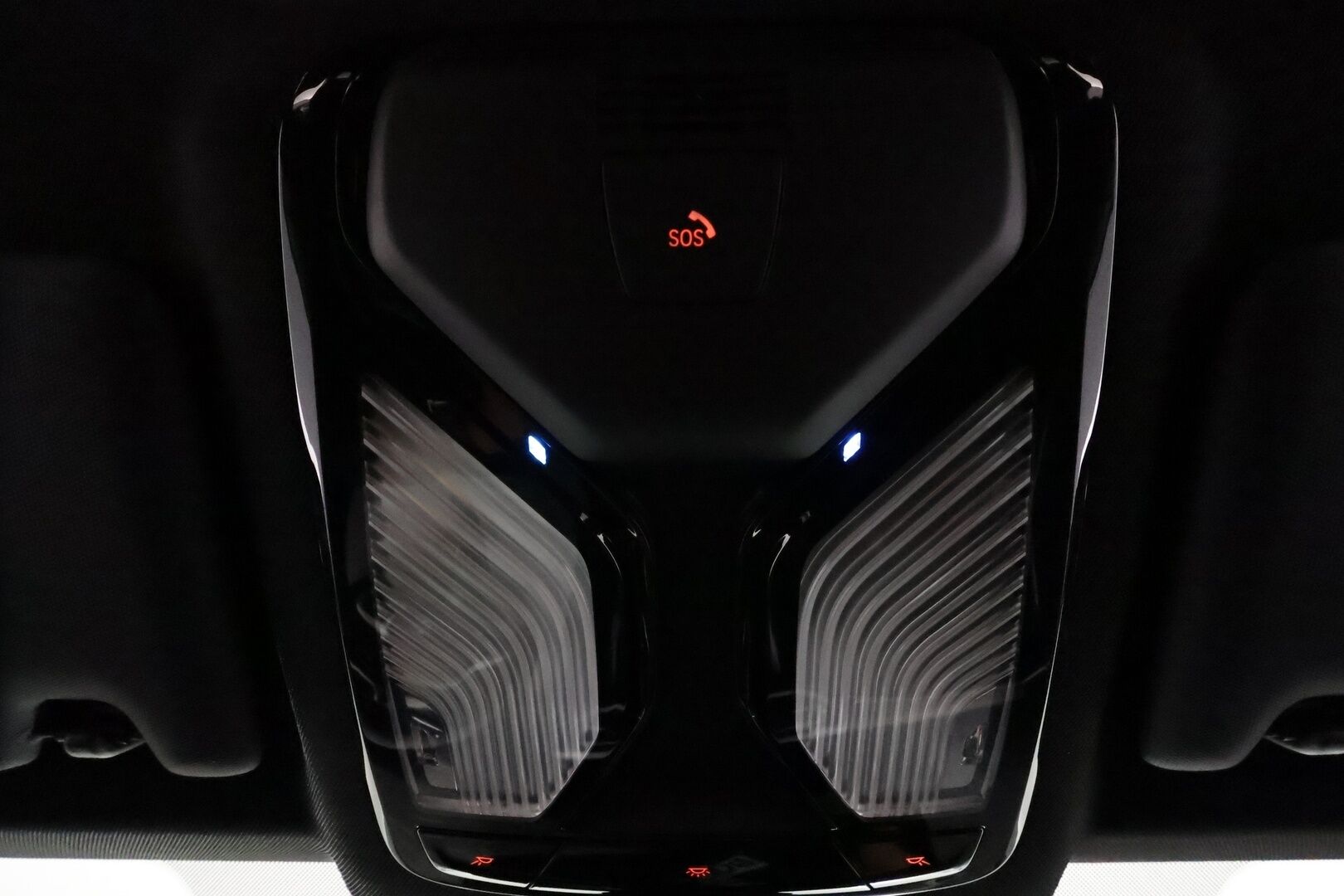 BMW 320 2022 G21 Touring 320e xDrive A Charged Edition M Sport *Vakkari / P.kamera / Hifi / Kaarreajovalot / Comfort Access* - Suomi-auto / Kahdet renkaat aluvanteilla / Näyttävä yksilö - HULLUT VÄLIPÄIVÄT KORKOTARJOUS 2,49%