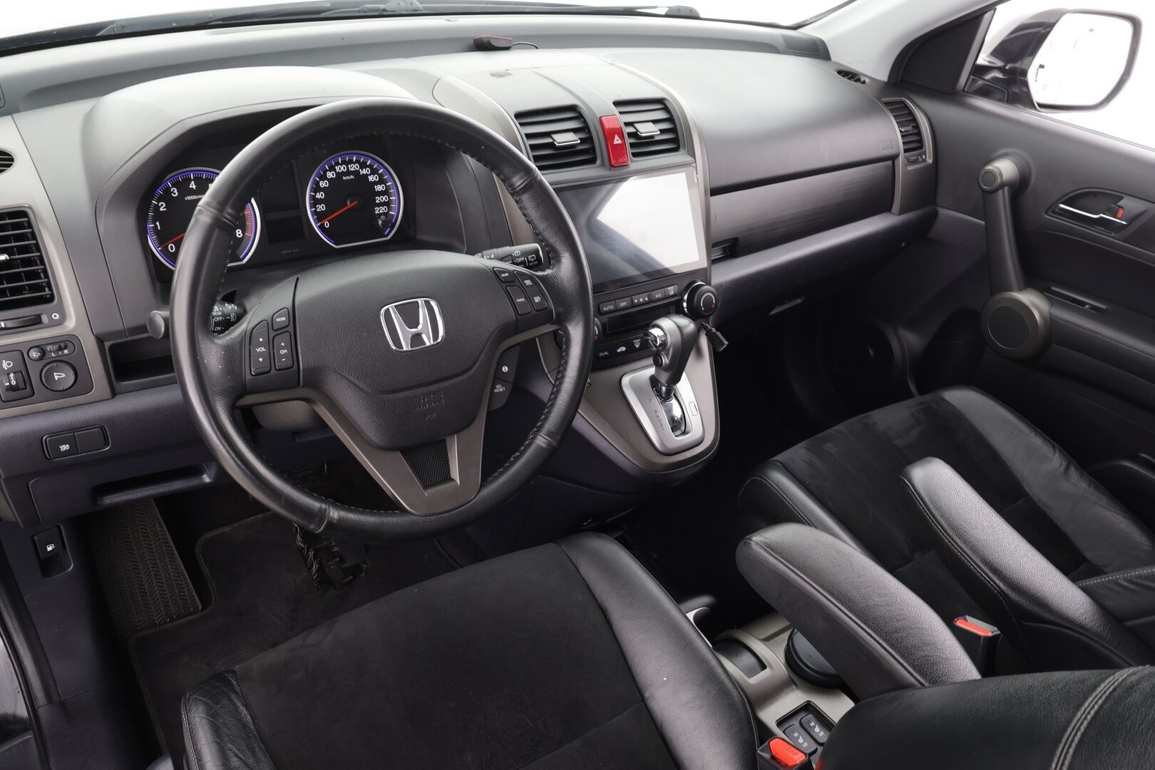 Honda CR-V 2012 2,0 Elegance AT Business * Suomi-auto / Juuri katsastettu! / Vakkari / P.tutka / Navi / Koukku / Lohkolämmitin * - Kahdet renkaat aluvanteilla - HULLU BLACKWEEK KORKOTARJOUS 2,49%