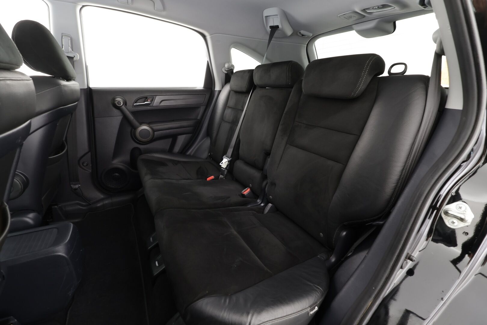 Honda CR-V 2012 2,0 Elegance AT Business * Suomi-auto / Juuri katsastettu! / Vakkari / P.tutka / Navi / Koukku / Lohkolämmitin * - Kahdet renkaat aluvanteilla - HULLU BLACKWEEK KORKOTARJOUS 2,49%