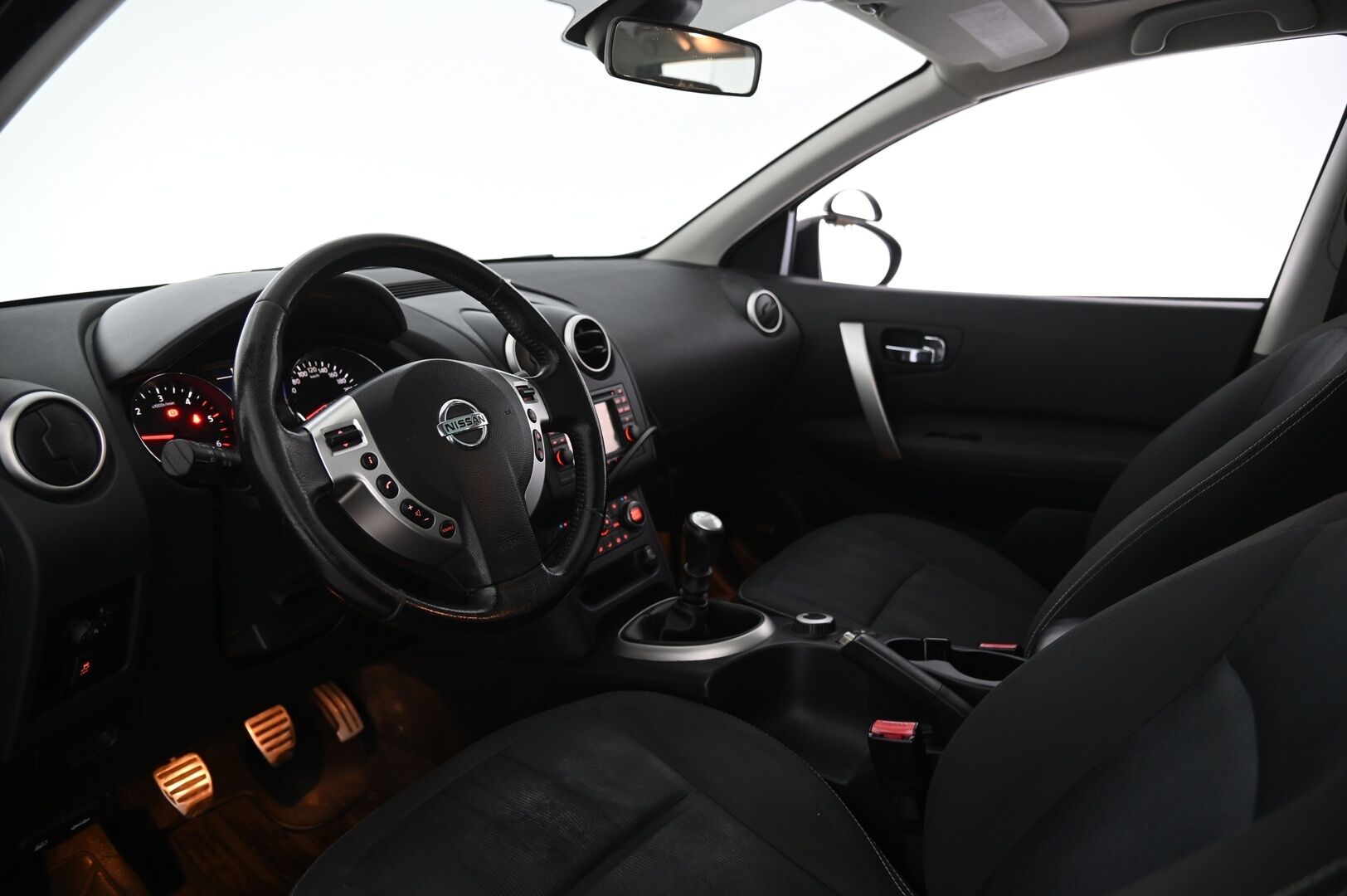 Nissan Qashqai+2 2012 1,6dCi DPF Stop / Start System Tekna 4WD 6M/T 17" MY12 - Myydään Huutokaupat.com