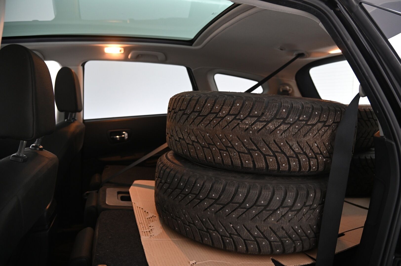 Nissan Qashqai+2 2012 1,6dCi DPF Stop / Start System Tekna 4WD 6M/T 17" MY12 - Myydään Huutokaupat.com