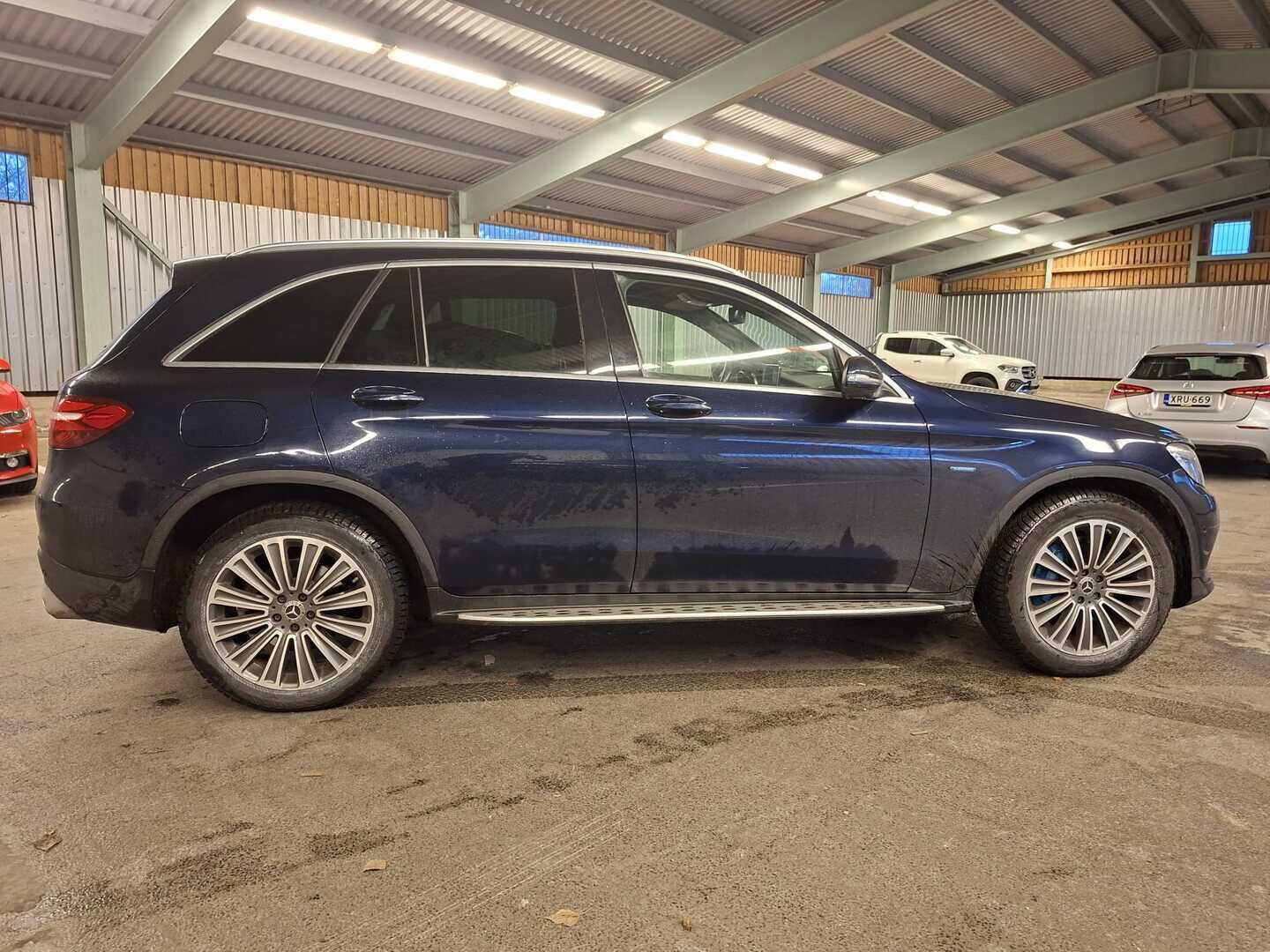 Mercedes-Benz GLC 2018 350 e 4Matic A Premium Business - Myydään  Huutokaupat.com - Designo nahat | Burmester | 360° | Panorama | Merkkihuollettu | Sähkökontti | Navi | Tutkat | Touchpad | BLIS | 