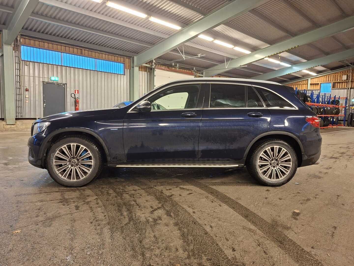 Mercedes-Benz GLC 2018 350 e 4Matic A Premium Business - Myydään  Huutokaupat.com - Designo nahat | Burmester | 360° | Panorama | Merkkihuollettu | Sähkökontti | Navi | Tutkat | Touchpad | BLIS | 