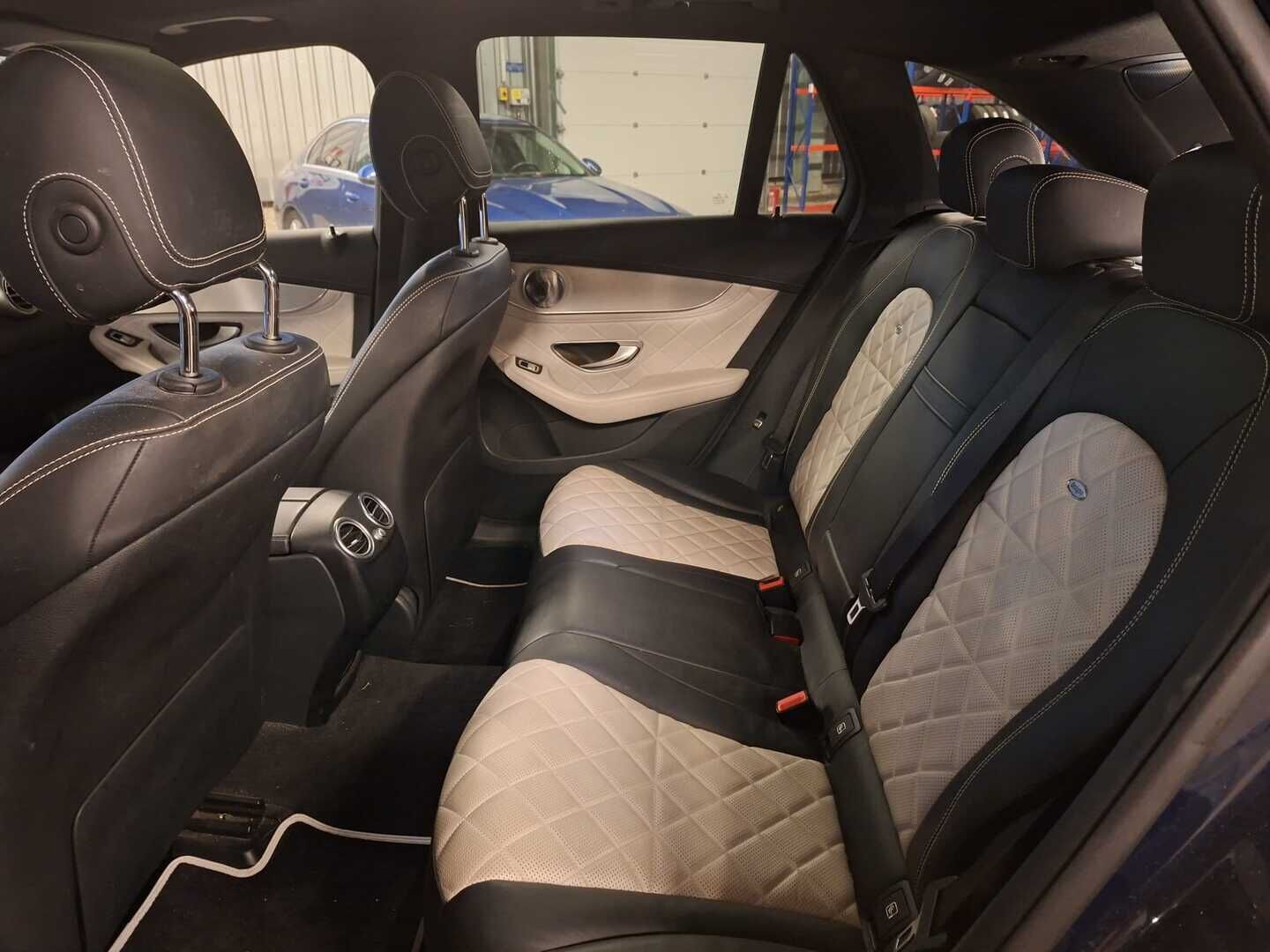 Mercedes-Benz GLC 2018 350 e 4Matic A Premium Business - Myydään  Huutokaupat.com - Designo nahat | Burmester | 360° | Panorama | Merkkihuollettu | Sähkökontti | Navi | Tutkat | Touchpad | BLIS | 
