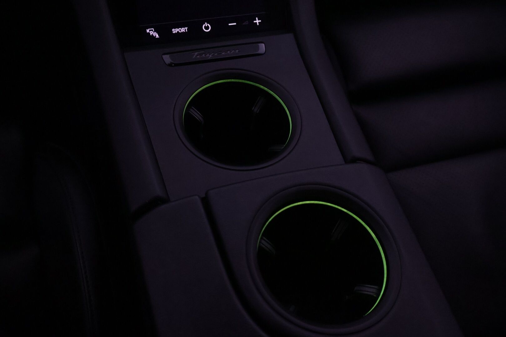 Porsche Taycan 2022 Sport Turismo Advantage Package *1.OM Suomi-auto / ACC / PASM / BOSE /  Lämpöpumppu / Performance Battery Plus / Nahkasisusta* - Merkkihuollettu 3/26 / 14-suuntaiset penkit / 2x Porsche vanteet - HULLUT AVAJAISHULINAT KORKOTARJOUS 3,29 %