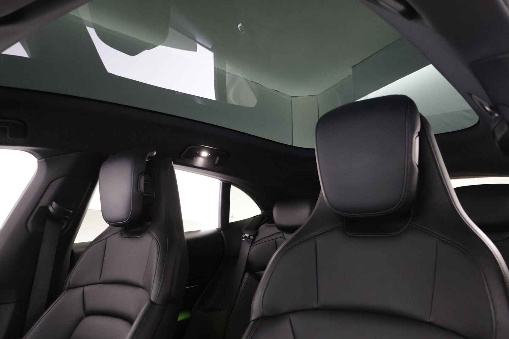 Porsche Taycan 2022 Sport Turismo Advantage Package *ACC / PASM / BOSE /  ILP / 14-Penkit / PB+* - 1OM.Suomi-auto / Merkkihuollettu