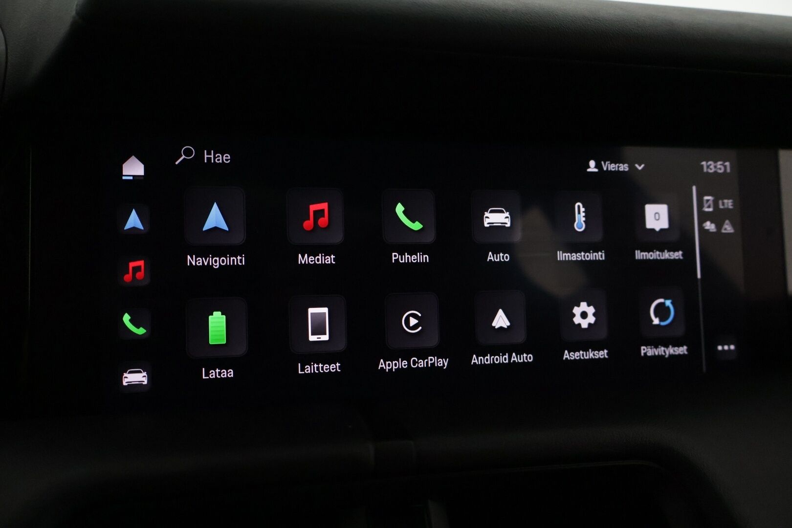 Porsche Taycan 2022 Sport Turismo Advantage Package *1.OM Suomi-auto / ACC / PASM / BOSE /  Lämpöpumppu / Performance Battery Plus / Nahkasisusta* - Merkkihuollettu 3/26 / 14-suuntaiset penkit / 2x Porsche vanteet - HULLUT AVAJAISHULINAT KORKOTARJOUS 3,29 %