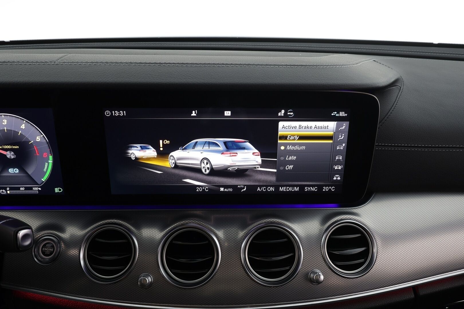 Mercedes-Benz E 2020 300 de T A Business AMG EQ Power * Distronic+ / 360° / HUD / Burmester / Muistipenkit / Panorama / Multibeam / Koukku * - KeylessGo / Kahdet renkaat aluvanteilla / Huippuvarusteet