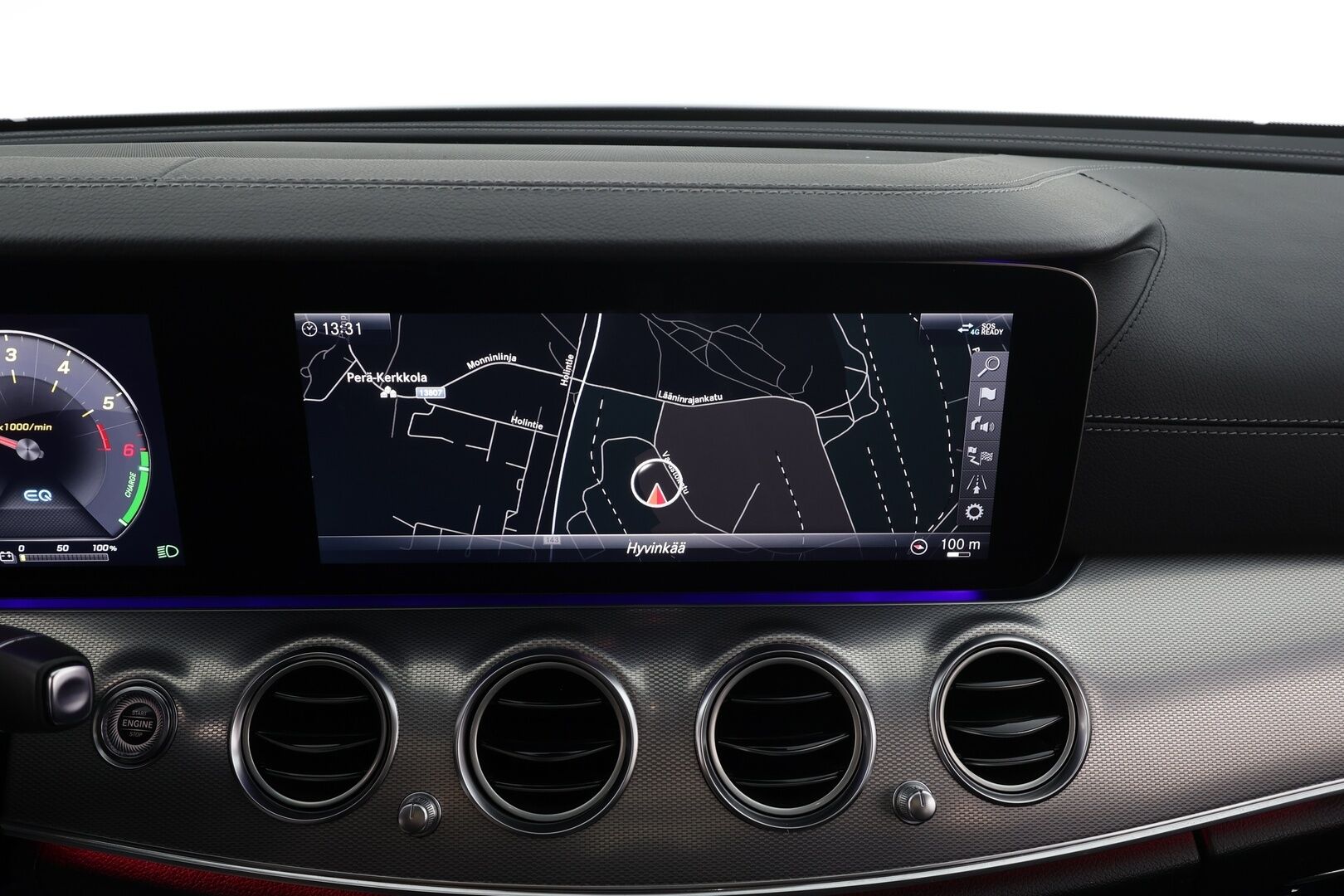 Mercedes-Benz E 2020 300 de T A Business AMG EQ Power * Distronic+ / 360° / HUD / Burmester / Muistipenkit / Panorama / Multibeam / Koukku * - KeylessGo / Kahdet renkaat aluvanteilla / Huippuvarusteet