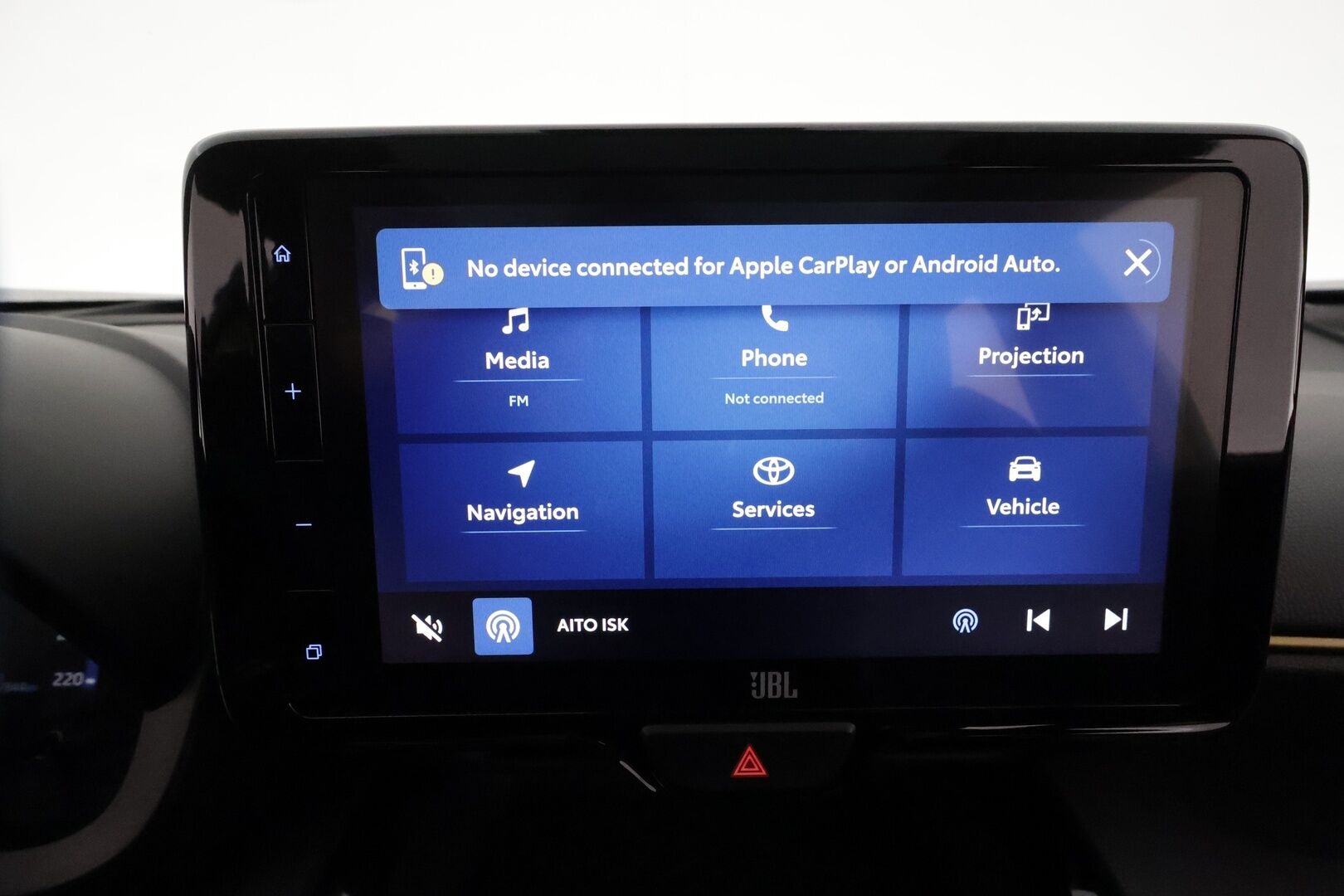 Toyota Yaris Cross 2023 1,5 Hybrid AWD-i Premiere Edition **HUD / JBL / Lasikatto / KeylessGo / Adapt.vakkari / Nahkapenkit / P.kamera** - 3,99 % KORKOTARJOUS TÄHÄN AUTOON - 1.om Suomi-auto / kahdet renkaat aluvanteilla / Merkkihuollettu