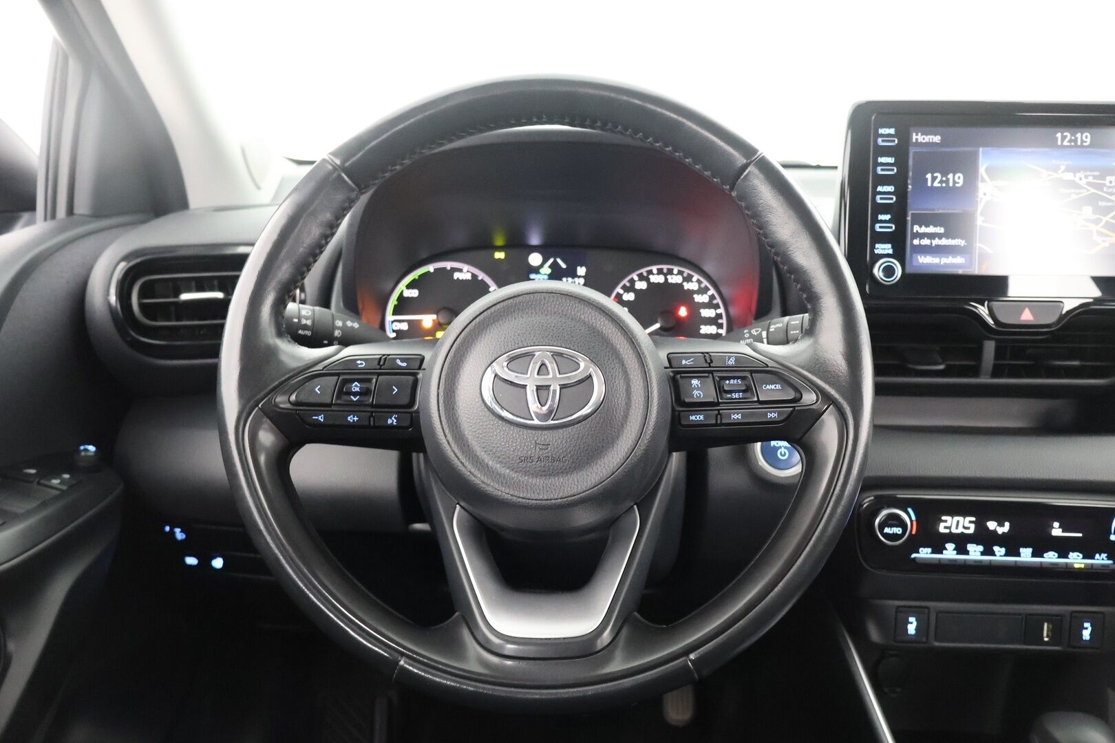 Toyota Yaris 2022 1,5 Hybrid Active -  Merkkihuollot | Adapt. Vak | P-kamera | Lohkolämmitin |Suomi-auto | Juuri katsastettu | 2x renkaat