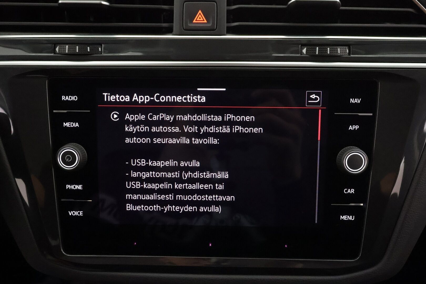 Volkswagen Tiguan 2022 2.0 TDI Style Business SCR 110 kW 4MOTION DSG * Webasto / Koukku / ACC / Matrix-LED / Kamera / Hierovat Sportpenkit * - KATSO KAMPANJAHINTA! / 1-Om suomi-auto / Kahdet renkaat / ALV - HULLUT AVAJAISHULINAT KORKOTARJOUS 3,29 %