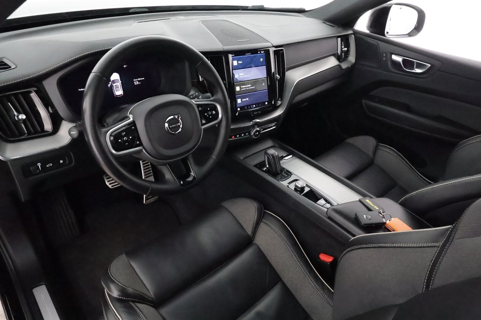 Volvo XC60 2022 T6 AWD Long Range R-Design Edition aut * Webasto / Adapt. Vakkari / Harman&Kardon / Sporttipenkki Muistilla / Panorama / P.kamera / KeylessGO * - 3,99 % KORKOTARJOUS TÄHÄN AUTOON - Suomi-auto / 1 omisteinen