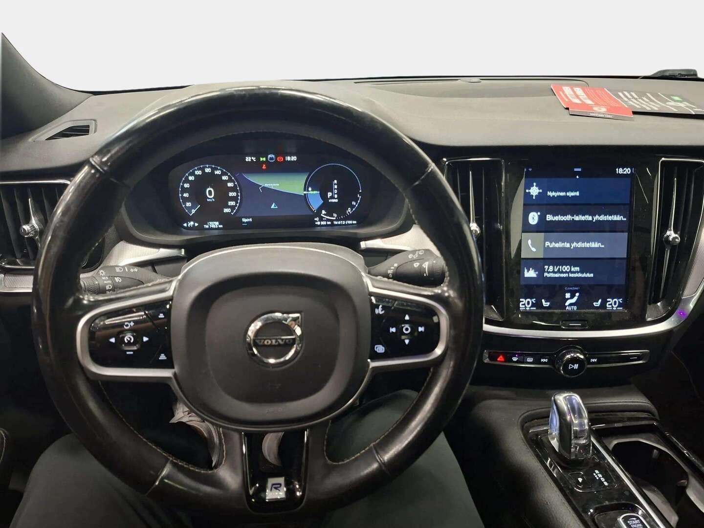 Volvo V60 2019 T8 AWD R-Design aut - | Webasto | ACC & Pilot | Koukku | VOC | Panorama | Adapt LED | Hifi | P.Kamera ja tutkat | Apple & Android | Nahkasisusta |