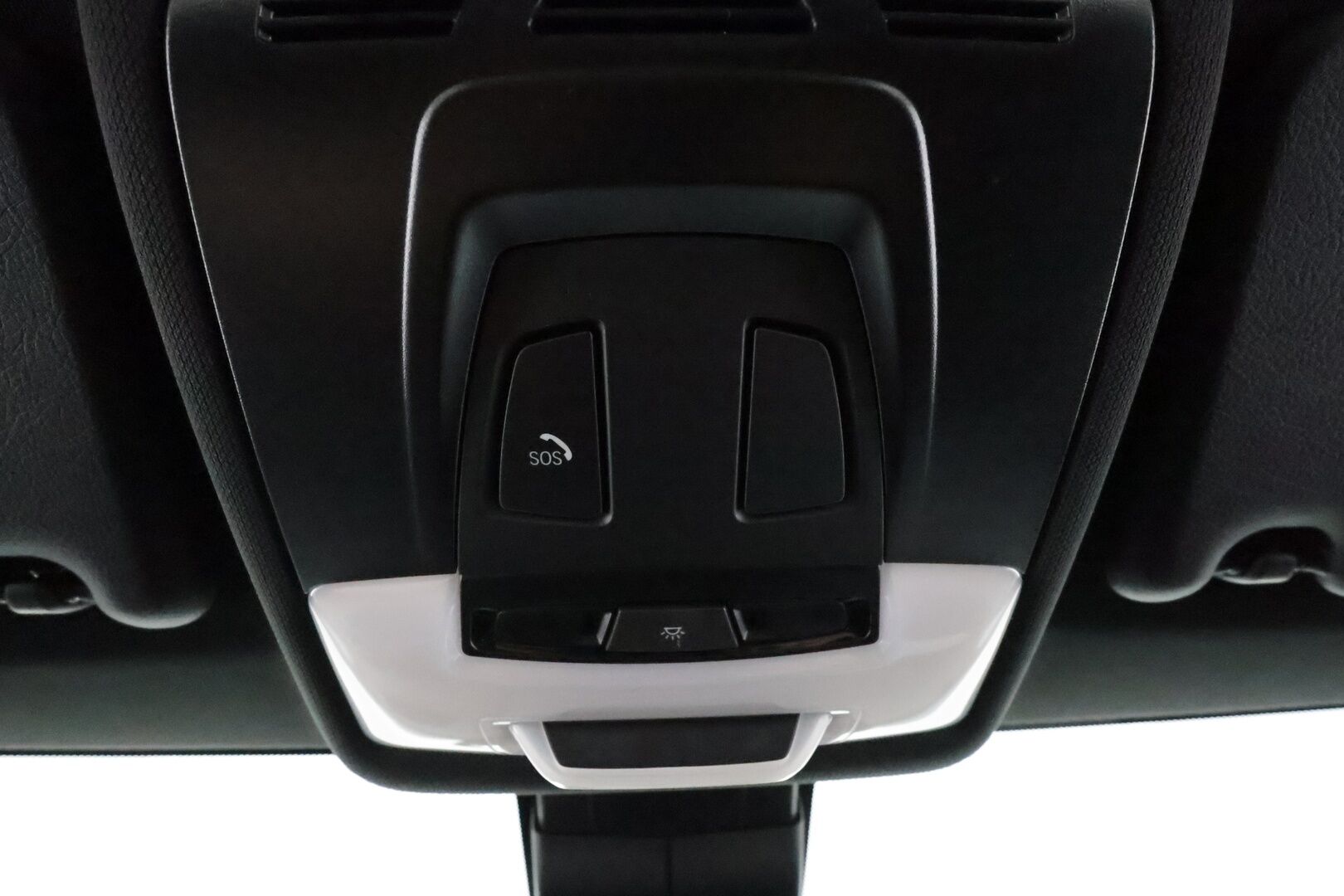 BMW 225 2020 F45 Active Tourer 225xe A ** HUD / P.kamera / LED-valot / Navi / Nahkaverhoilu ** - Kahdet Renkaat / Akku Kuntotarkistettu!