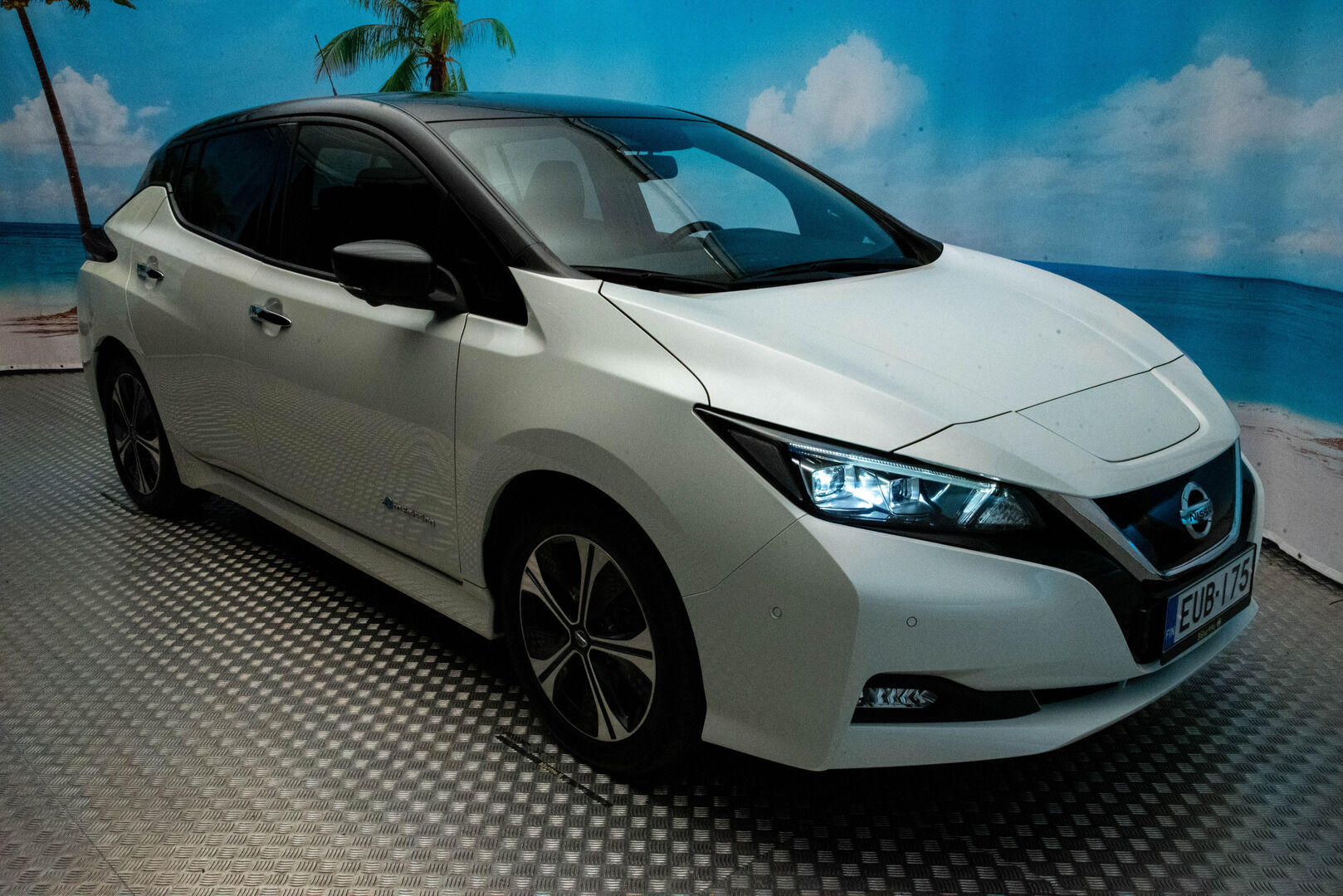 NISSAN LEAF 2019 40kWh Tekna - | 360° Kamera | ACC | Katveavustin | Pysäköintitutkat | Lämmitettävä ratti |