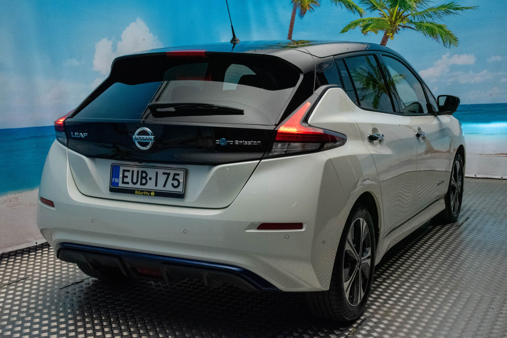 NISSAN LEAF 2019 40kWh Tekna - | 360° Kamera | ACC | Katveavustin | Pysäköintitutkat | Lämmitettävä ratti |