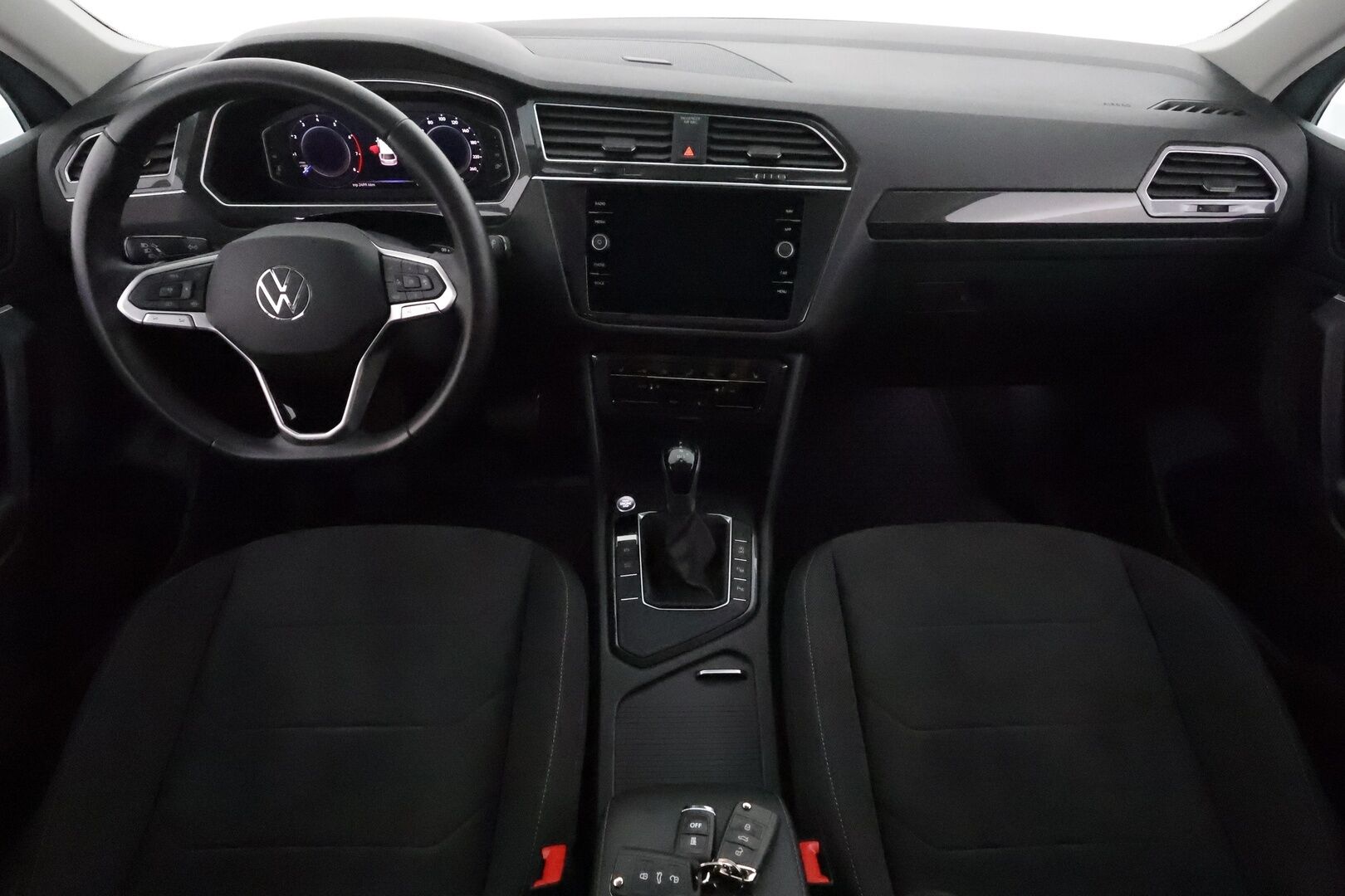 Volkswagen Tiguan 2022 Style Business 1,5 TSI 110 kW DSG **Webasto / Koukku / ACC / Matrix-LED / P.Kamera / Kaistavahti / KeylessGO** - 1-om Suomi-auto / Kahdet Renkaat