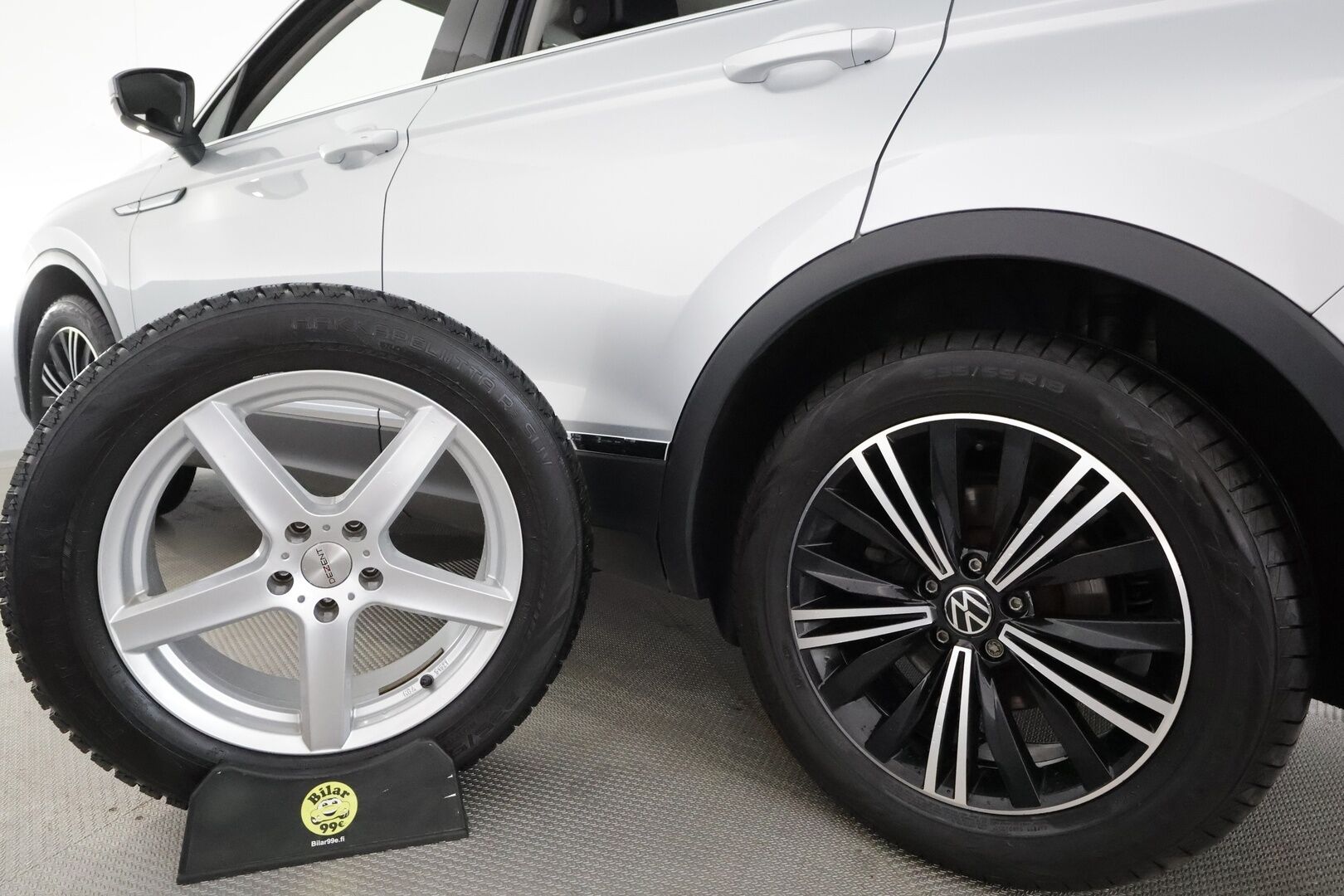 Volkswagen Tiguan 2022 Style Business 1,5 TSI 110 kW DSG **Webasto / Koukku / ACC / Matrix-LED / P.Kamera / Kaistavahti / KeylessGO** - 1-om Suomi-auto / Kahdet Renkaat