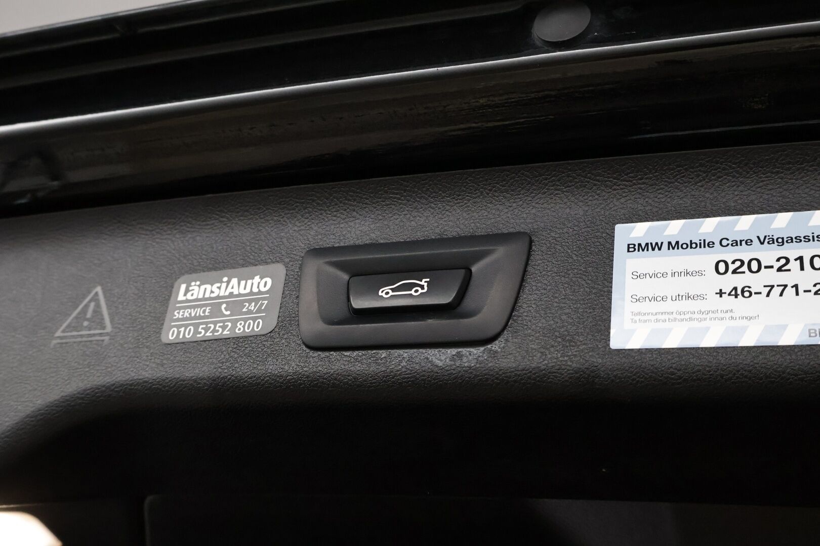 BMW 520 2020 G31 Touring 520d A xDrive M Sport MHEV - Webasto | Display Key | HiFi | Peruutuskamera | Vetokoukku | Sporttipenkit | Kangas-Alcantara | Navi | Juuri tullut Tampereelle!