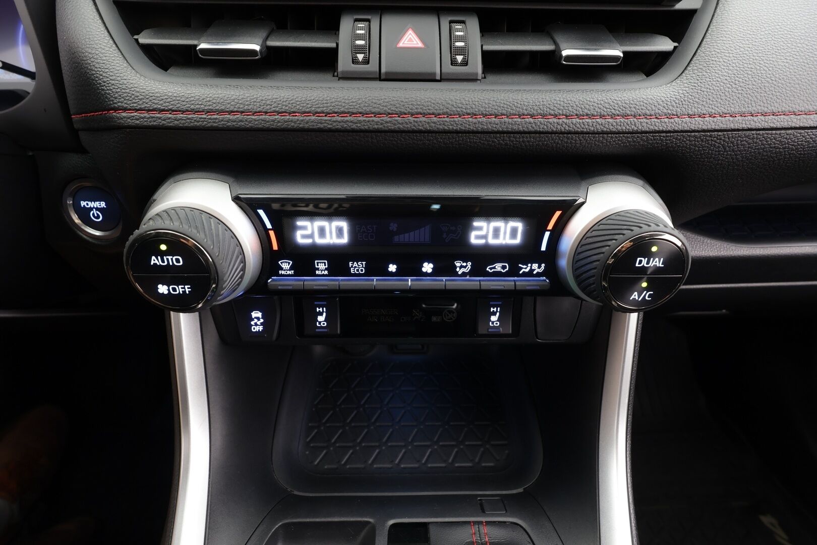 Toyota RAV4 Plug-in 2022 Hybrid 2,5 AWD-i Active Business Edition - | ACC | ILP | Webasto | Koukku | LTA | BSM | RSA | Navi | Keyless | P.kamera | Apple & Android | Lämm. ratti | Merkkihuollot | 2x renkaat aluin |