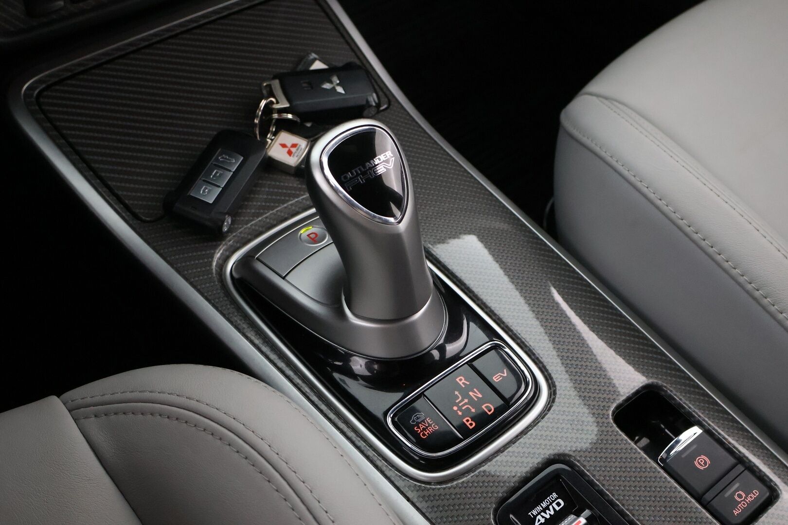 Mitsubishi Outlander PHEV 2020 Business 4WD 5P - Adapt.Vakkari / Power Sound / 360-Kamera / Vetokoukku / LED / Vaalea Nahkasisusta / KeylessGo / Supervarusteet!