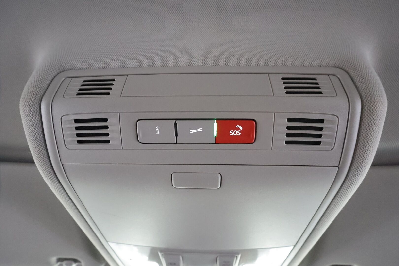 Volkswagen Tiguan 2022 Style 1,5 TSI 110 kW DSG * Webasto / Koukku / ACC / Matrix-LED / P.kamera / Hierovat Sportpenkit * - 1.om Suomi-auto / Kahdet renkaat aluvanteilla