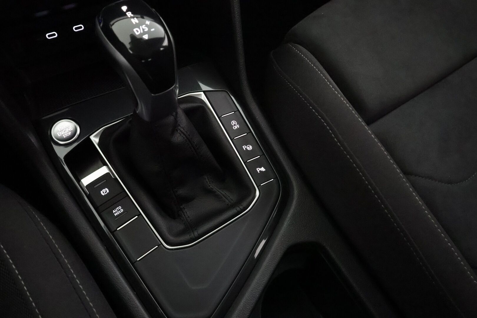 Volkswagen Tiguan 2022 Style 1,5 TSI 110 kW DSG * Webasto / Koukku / ACC / Matrix-LED / P.kamera / Hierovat Sportpenkit * - 1.om Suomi-auto / Seuraava katsastus vasta 02/28!*