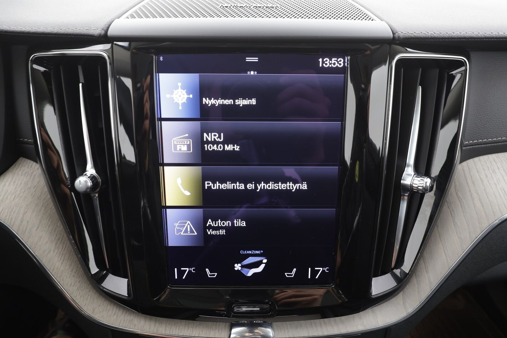 Volvo XC60 2021 T6 TwE AWD Inscription aut * Pilot assist / Webasto / H/K / Muistipenkki / 360-Kamera / Keyless / LED / Sportipenkit * - Kahdet Renkaat / Merkkihuollettu