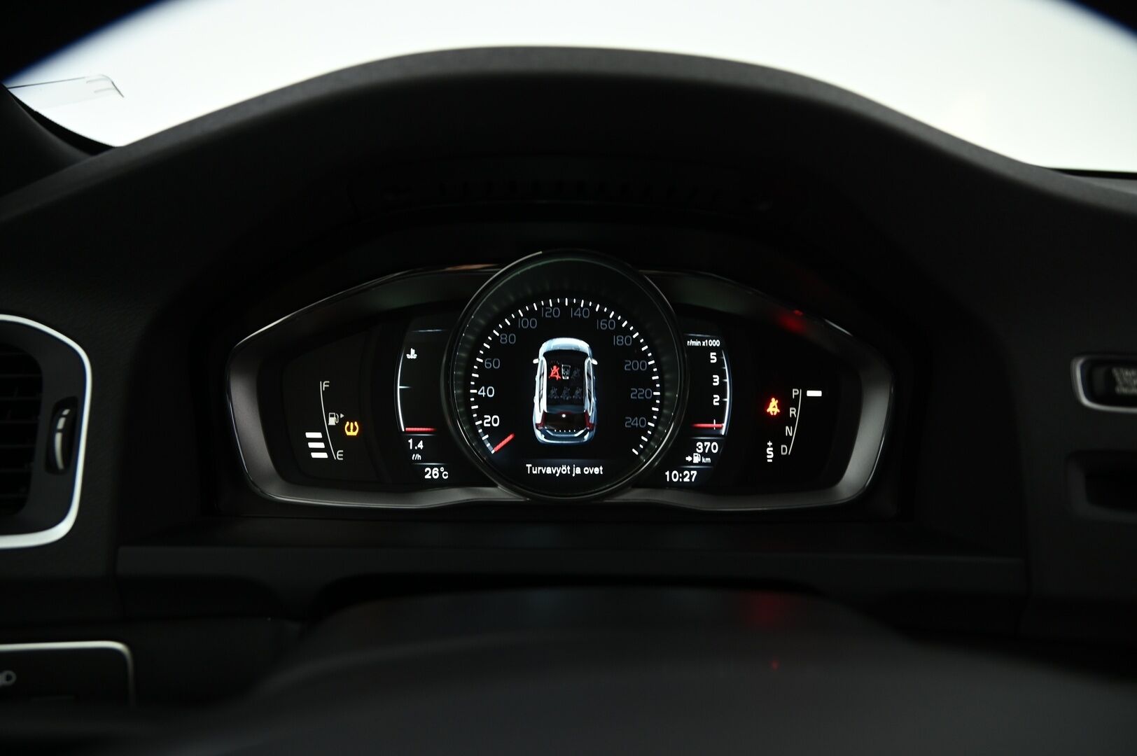 Volvo V60 2015 D4 Summum Edition aut * Webasto / P. kamera / Koukku / Kattoluukku / Muisti nahat / Navi / Performance Sound/ Akt. Xenon - Hyvällä huoltohistorialla näytttävä Volvo! / Parhaalla varustelulla mm. Keyless Go, Isompi näyttö, Musta sisäkatto verhoilu ja paljon muuta
