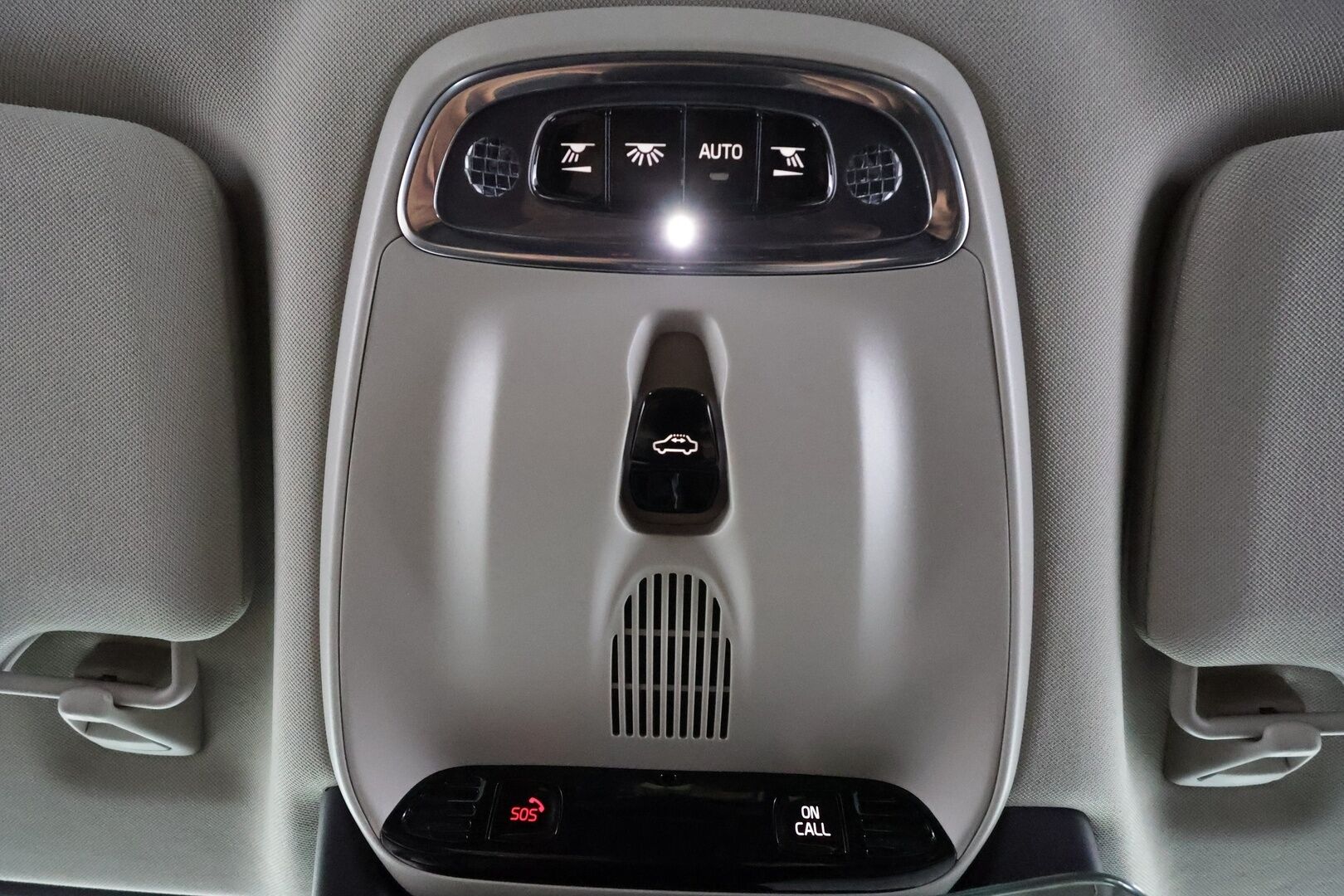 Volvo V90 2019 T8 AWD Inscription aut * Pilot assist / Webasto / Koukku / HUD / Panorama / Muistipenkit / B&W / 360-Kamera / Sporttipenkit / Keyless * - Bowers&Wilkins / HUD / Merkkihuollot / Juuri huollettu