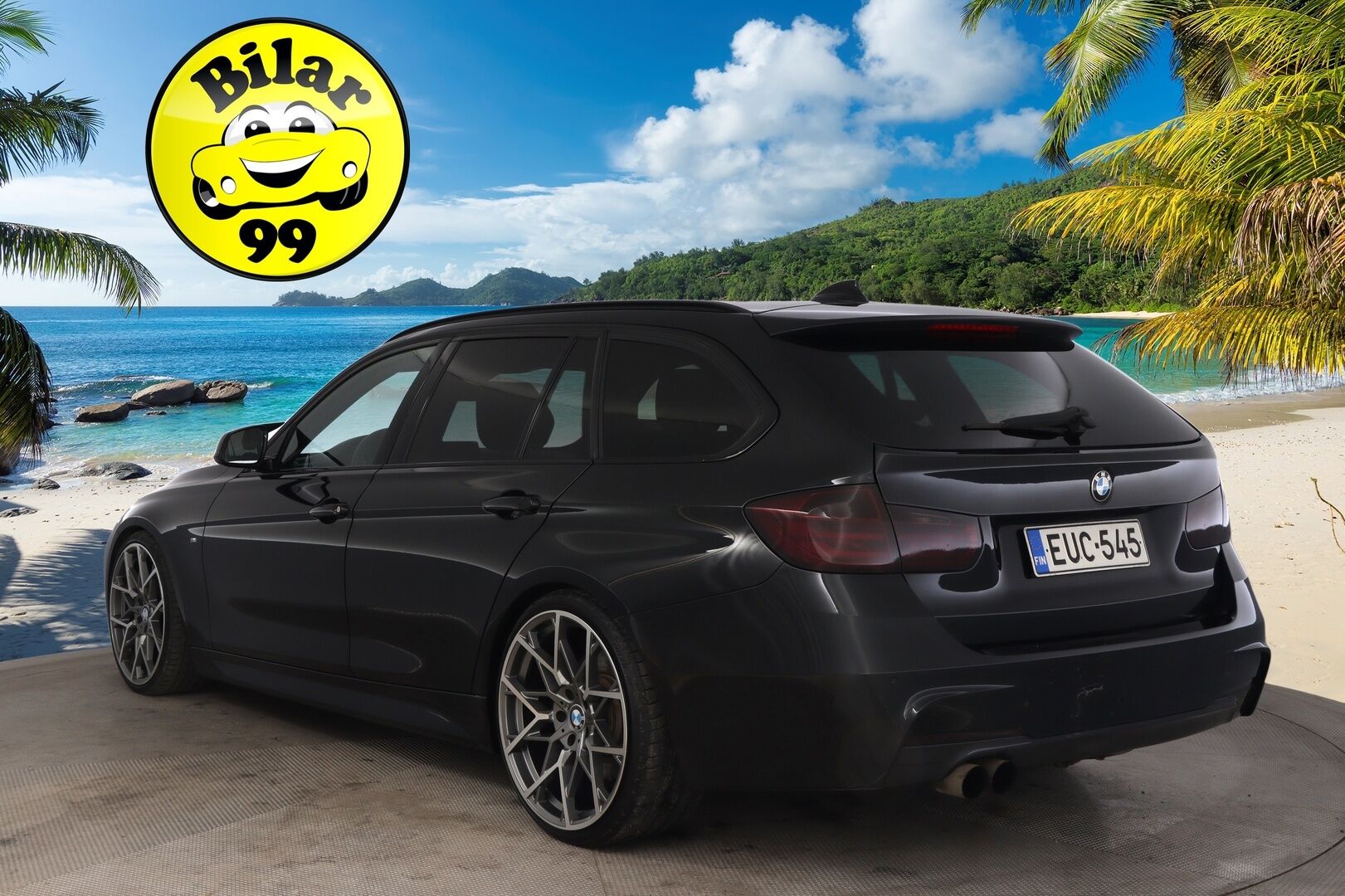 BMW 335 2015 F31 Touring 335d A xDrive M-Sport * Proffanavi / HarmanKardon / S-luukku / Sporttipenkit / Koukku * - Connected Drive / Musta sisäkattoverhoilu / Kangas-alcantara - HULLUT AVAJAISHULINAT KORKOTARJOUS 3,29 %