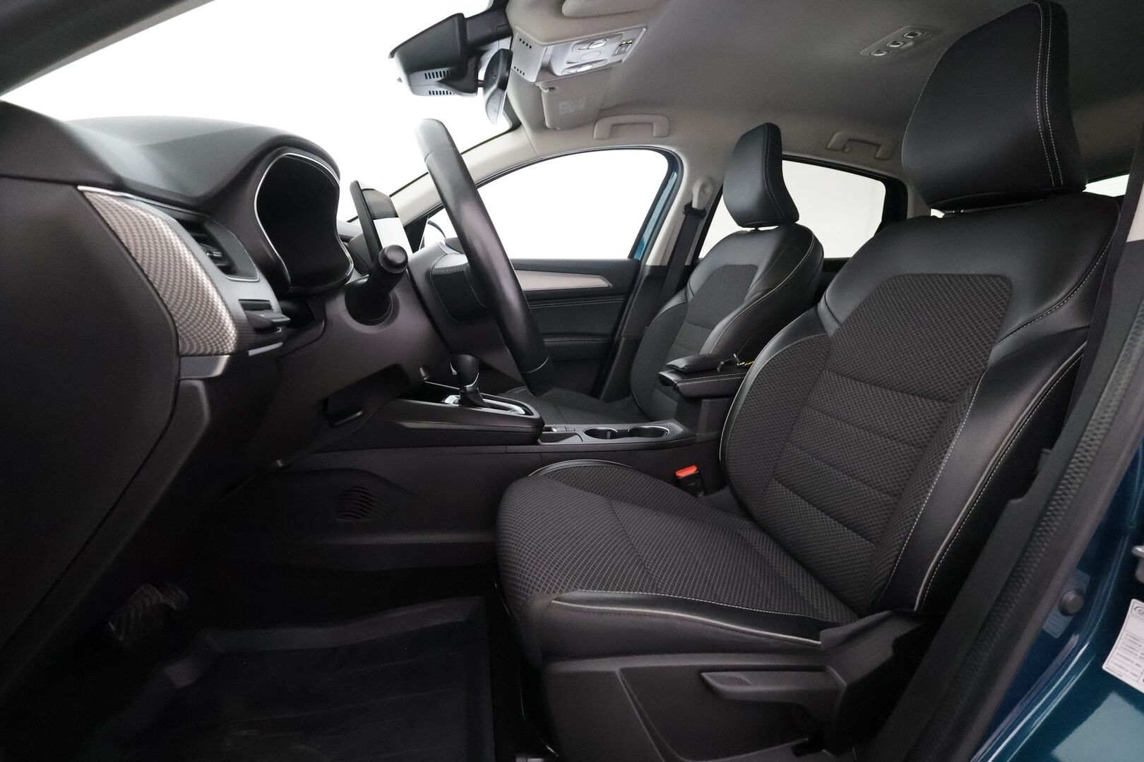 Renault Arkana 2022 E-TECH 145 Hybrid Intens - | ACC | Puolinahat | Digimittaristo | P.kamera ja tutkat | LED | LKA | BSM | RCTA | Lämm. ratti | Apple & Android | Merkkihuollettu | 2x renkaat aluin |