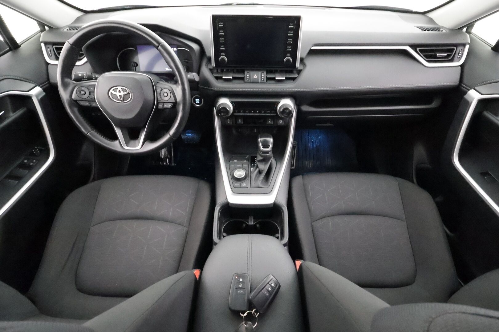 Toyota RAV4 2022 2,0 VVT-iE AWD Business Multidrive S - | Koukku | ACC | LED | P.Kamera | Navi | Kaistavahti | Keyless | Sisätilanlämmitin | Apple&Android | Kahdet renkaat | Merkkihuollot | Suomi-auto |