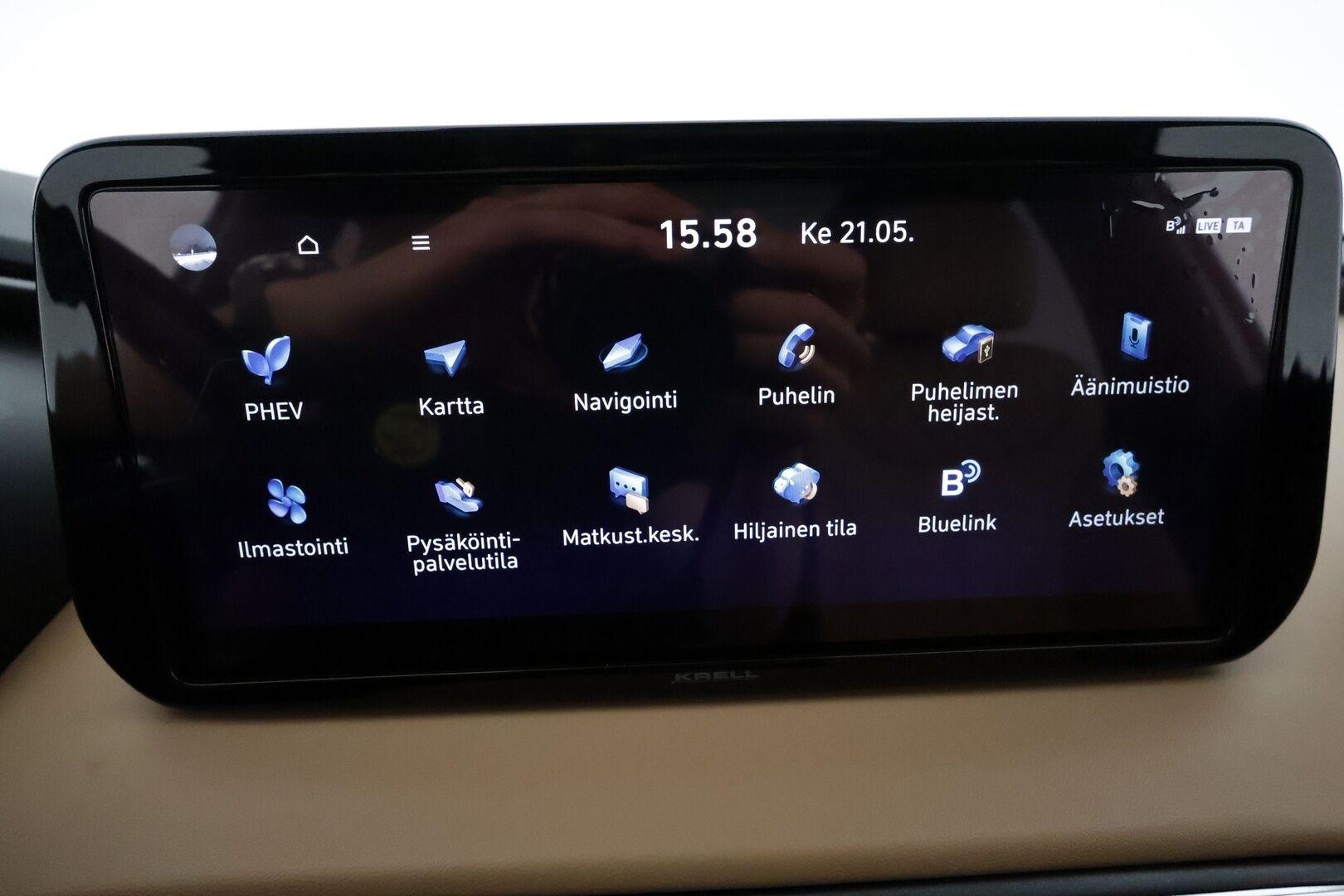 Hyundai Santa Fe 2022 1.6 T-GDI 265 hv Plug in 4WD 6AT Calligraphy 7P **HUD / Adapt. vakkari / Panorama / Ilmastoidut penkit ** - 3,99 % KORKOTARJOUS TÄHÄN AUTOON - 1-om. Suomi-auto / Akku kuntotarkistettu / 360 Kamera / Keyless / Apple&Android / Muistipenkki