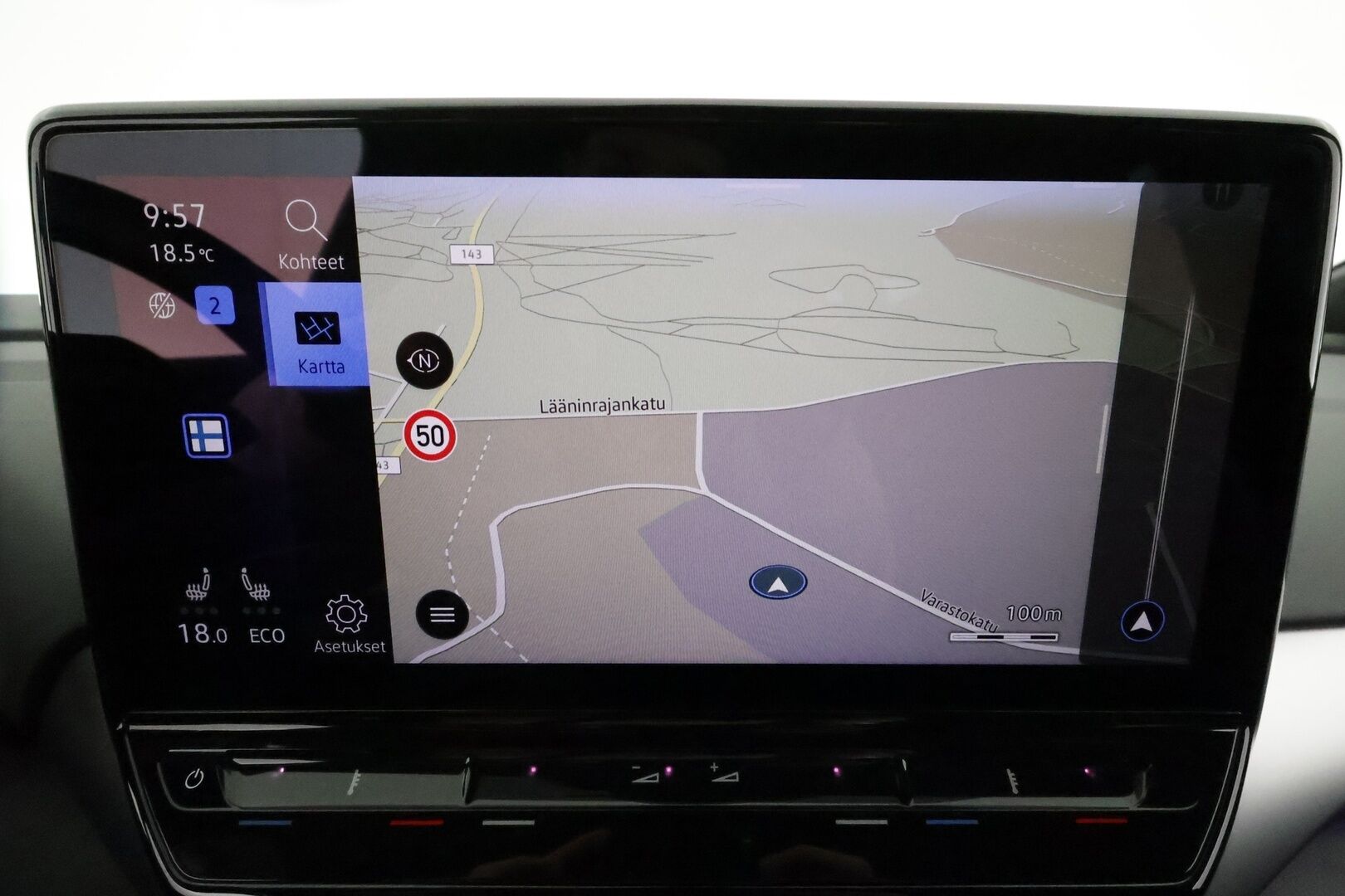 Volkswagen ID.5 2022 Pro Performance 150 kW, akku 77 kWh **Adapt.vakkari / Lämpöpumppu / Koukku / P.kamera / KeylessGo / Puolinahat** - Suomi-auto / Kahdet renkaat aluvanteilla / Merkkihuollettu
