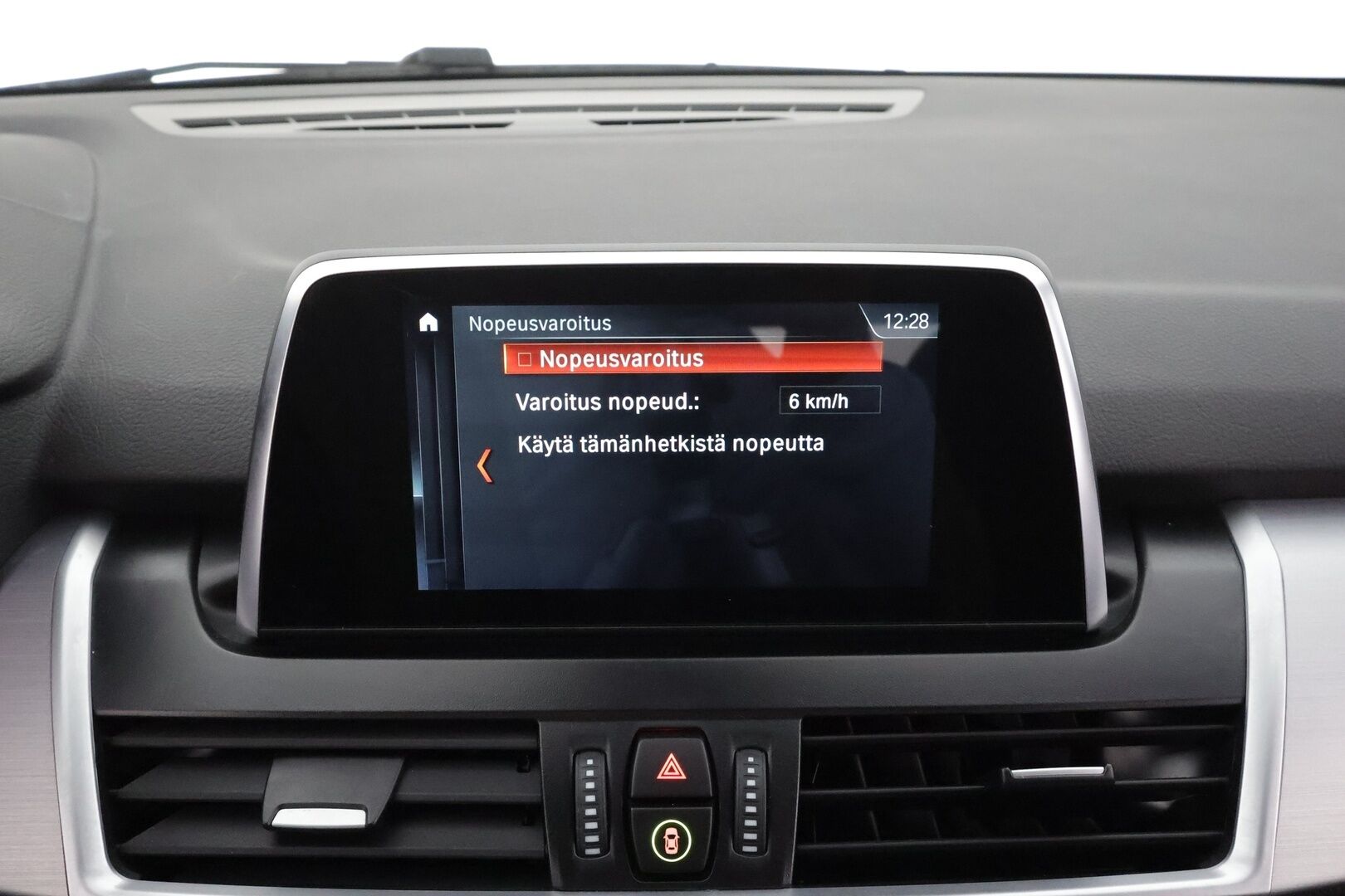 BMW 216 2022 F46 Gran Tourer 216i Business M Sport * Koukku / Sisätilanlämmitin / P.tutkat / LED / Sportpenkit / Navi / Bluetooth / Vakkari * - 1-om Suomi-auto / Kahdet renkaat aluvanteilla / Merkkihuollot