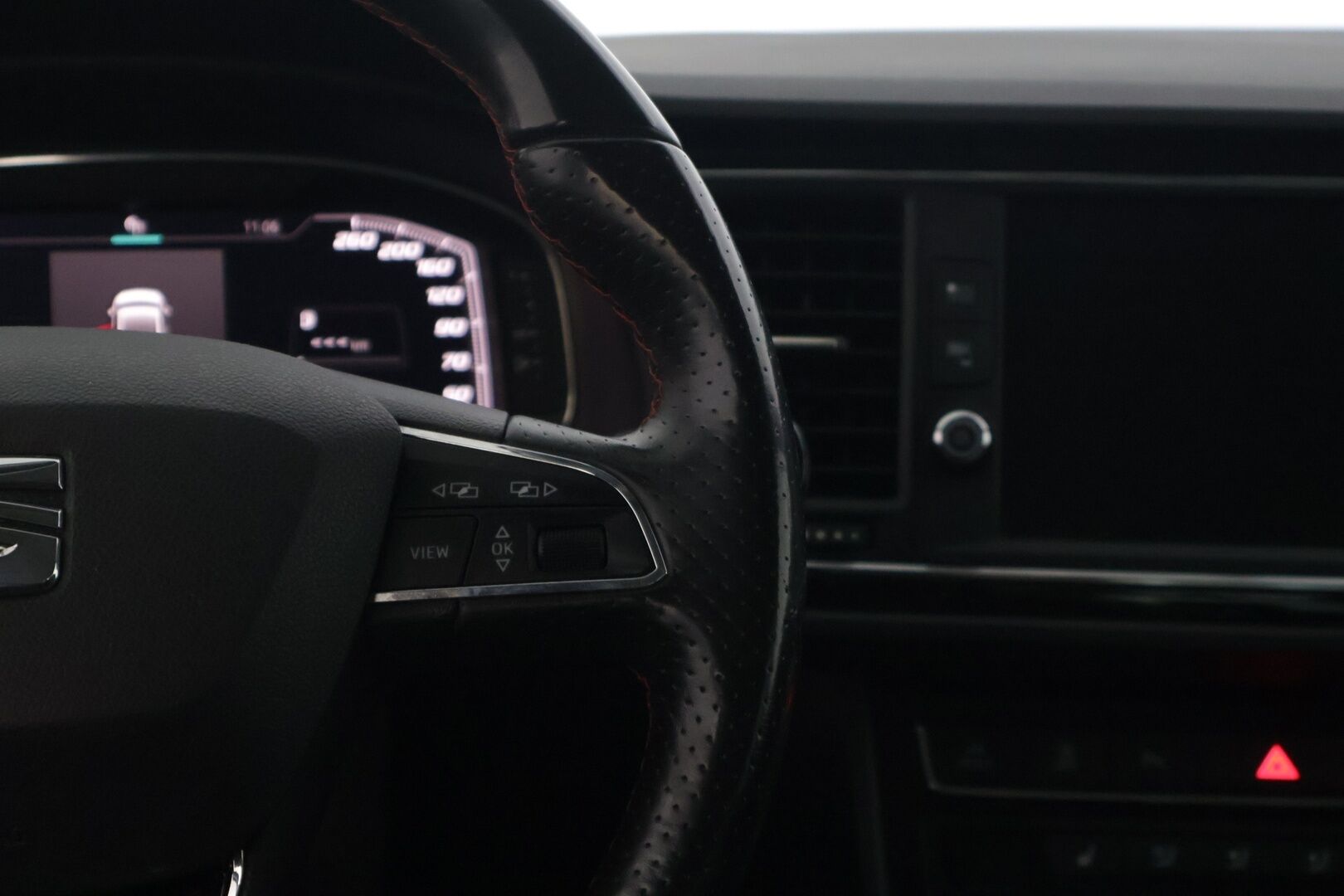 Seat LEON ST 2019 1,5 TSI 150 EVO FR * Vetokoukku / Beats Audio / Digimittaristo / Kessy / Tutkat * - Hihna vaihdettu 4/2026 / 2x renkaat / Navi - HULLUT AVAJAISHULINAT KORKOTARJOUS 3,29 %