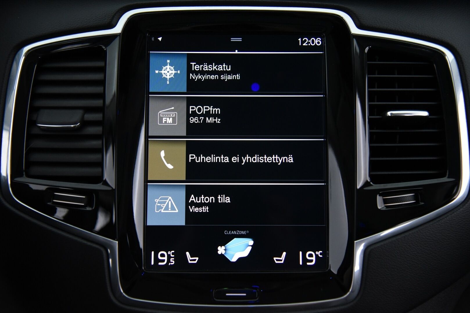 Volvo XC90 2020 T8 TwE AWD Inscription aut Adapt.Vak / HUD / 360° / H&K / Muistinahat / Webasto / Full-LED - 3,99 % KORKOTARJOUS TÄHÄN AUTOON - Panorama / Vetokoukku / BLIS / Four-C / Apple&Android / Keyless