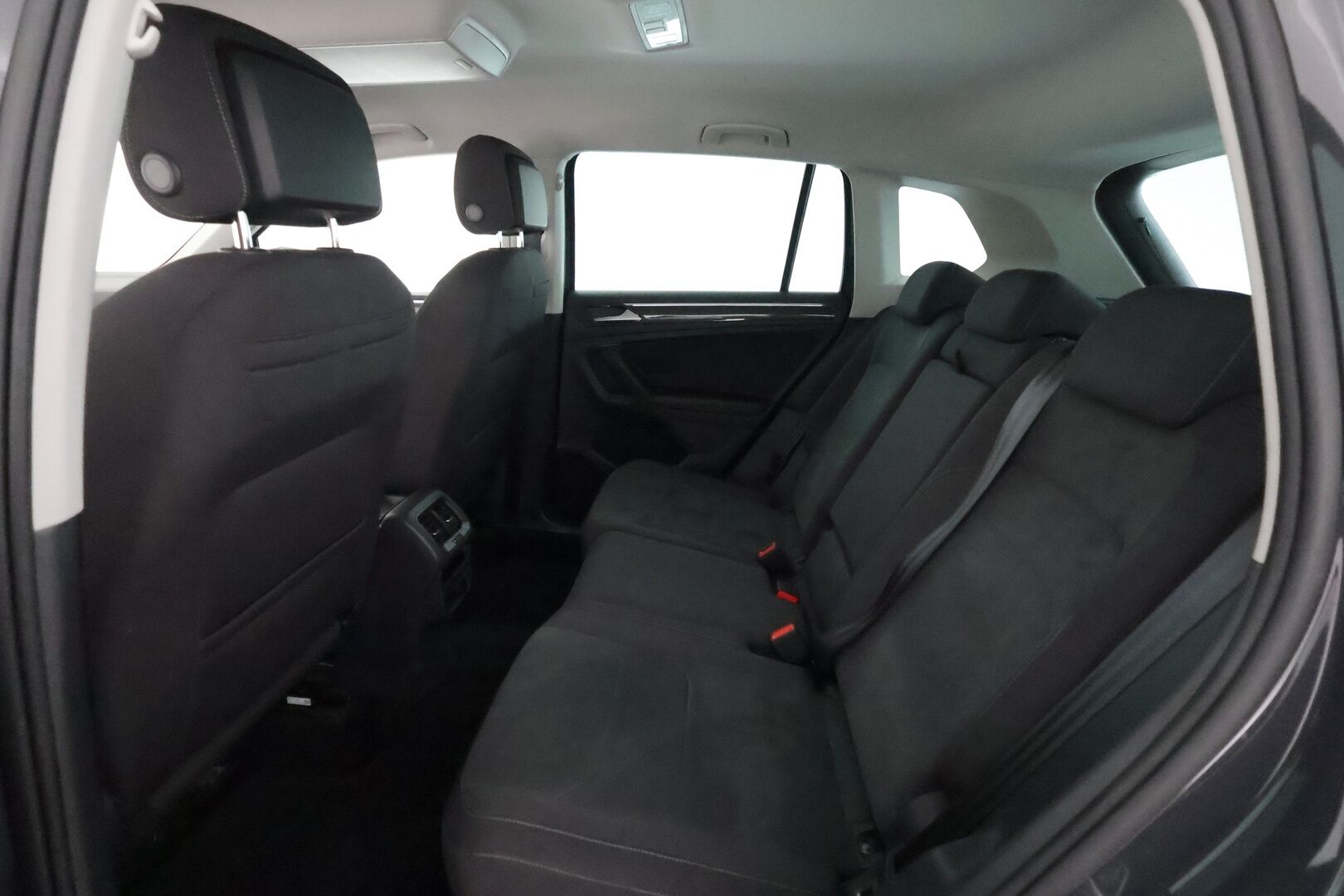 Volkswagen Tiguan 2022 1.5 TSI Style 110 kW DSG *ACC / Matrix-LED / Ergoactive- penkit / Kamera / Kaistavahti / KeylessGo* - Nyt Suomen edullisin vastaava/ Kahdet VW vanteet / Säännöllinen huoltohistoria / ALV