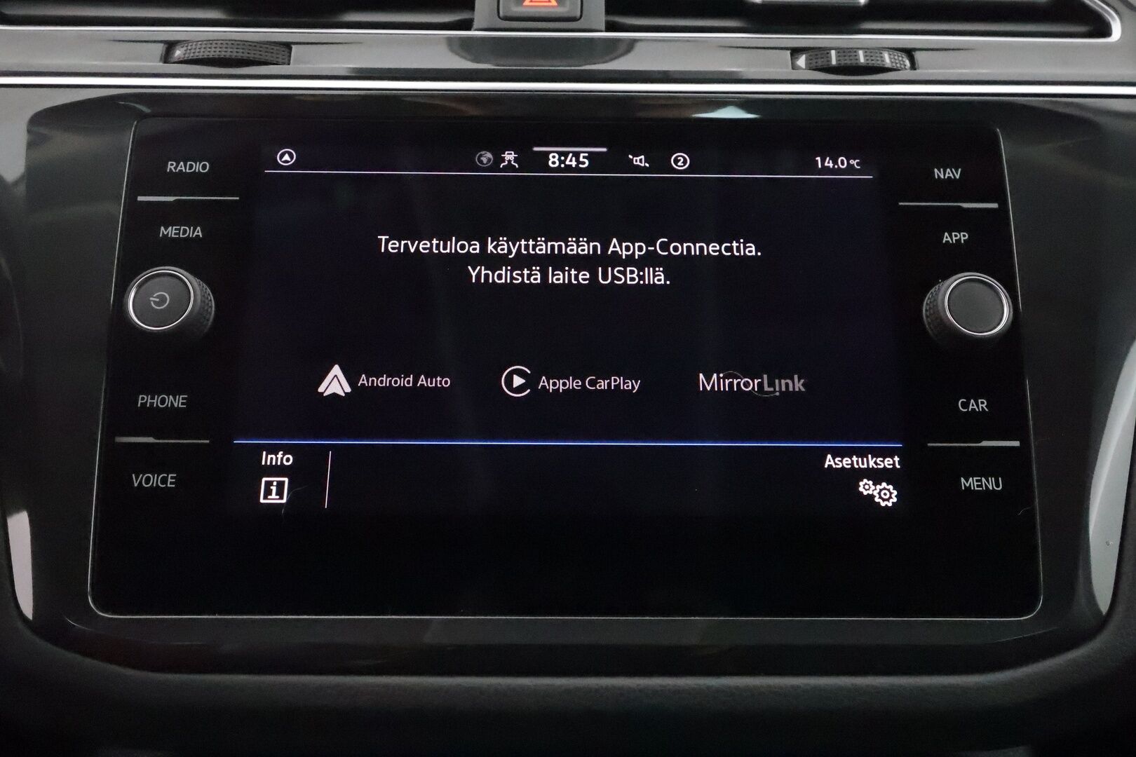 Volkswagen Tiguan 2022 1.5 TSI Style 110 kW DSG *ACC / Matrix-LED / Ergoactive- penkit / Kamera / Kaistavahti / KeylessGo* - Nyt Suomen edullisin vastaava/ Kahdet VW vanteet / Säännöllinen huoltohistoria / ALV