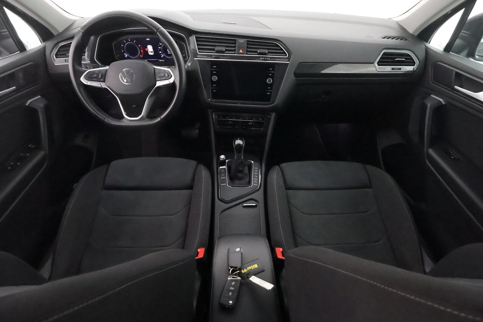 Volkswagen Tiguan 2022 1.5 TSI Style 110 kW DSG *ACC / Matrix-LED / Ergoactive- penkit / Kamera / Kaistavahti / KeylessGo* - Nyt Suomen edullisin vastaava/ Kahdet VW vanteet / Säännöllinen huoltohistoria / ALV