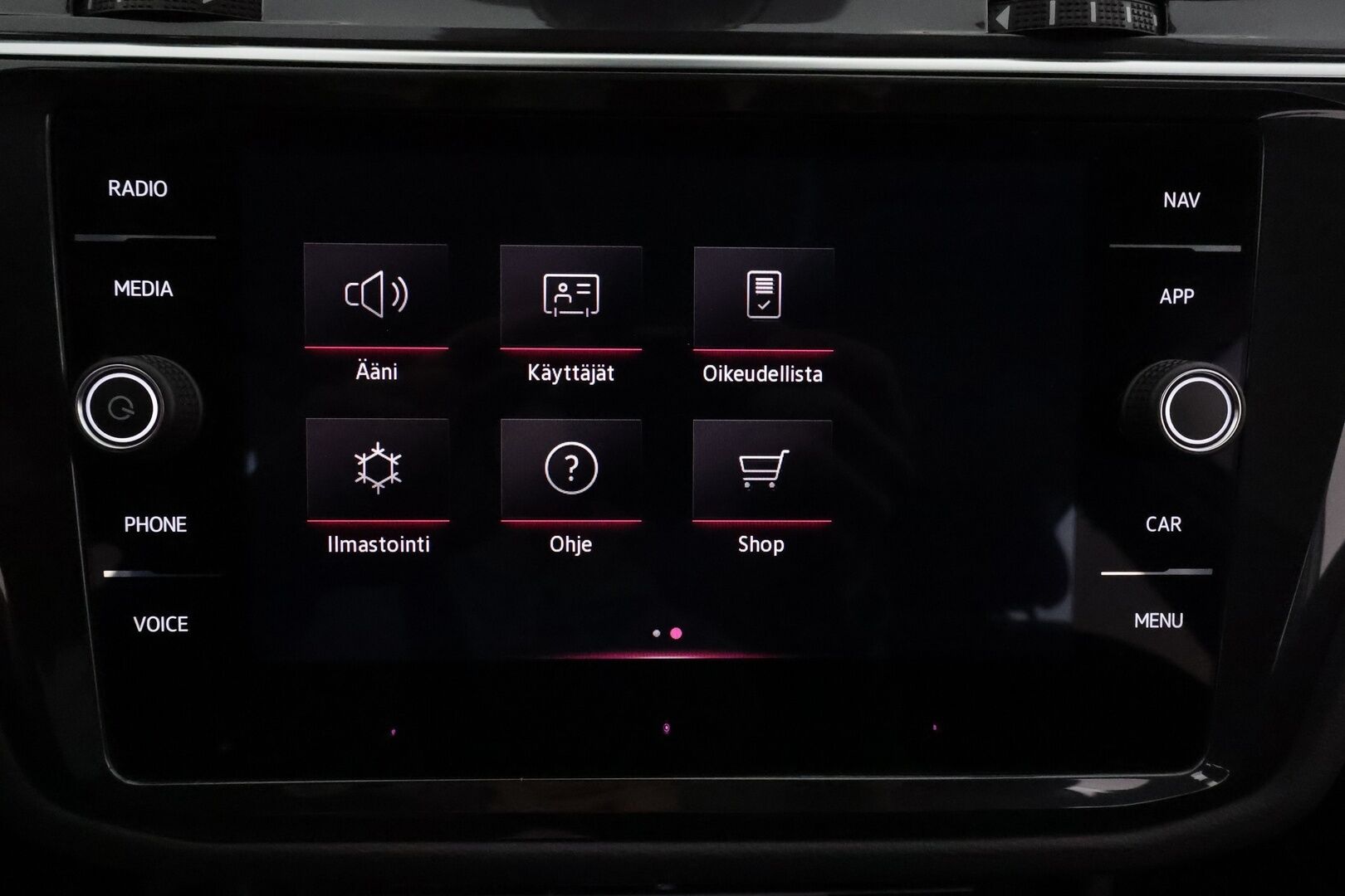 Volkswagen Tiguan 2022 Style Business 1,5 TSI 110 kW DSG-automaatti **Webasto / Adapt.vakkari / P.kamera / Matrix / Koukku / Digimittaristo** - 1.om Suomi-auto / Merkkihuollettu / Kahdet renkaat aluvanteilla