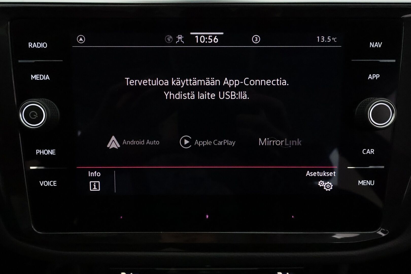 Volkswagen Tiguan 2022 Style Business 1,5 TSI 110 kW DSG-automaatti **Webasto / Adapt.vakkari / P.kamera / Matrix / Koukku / Digimittaristo** - 1.om Suomi-auto / Merkkihuollettu / Kahdet renkaat aluvanteilla